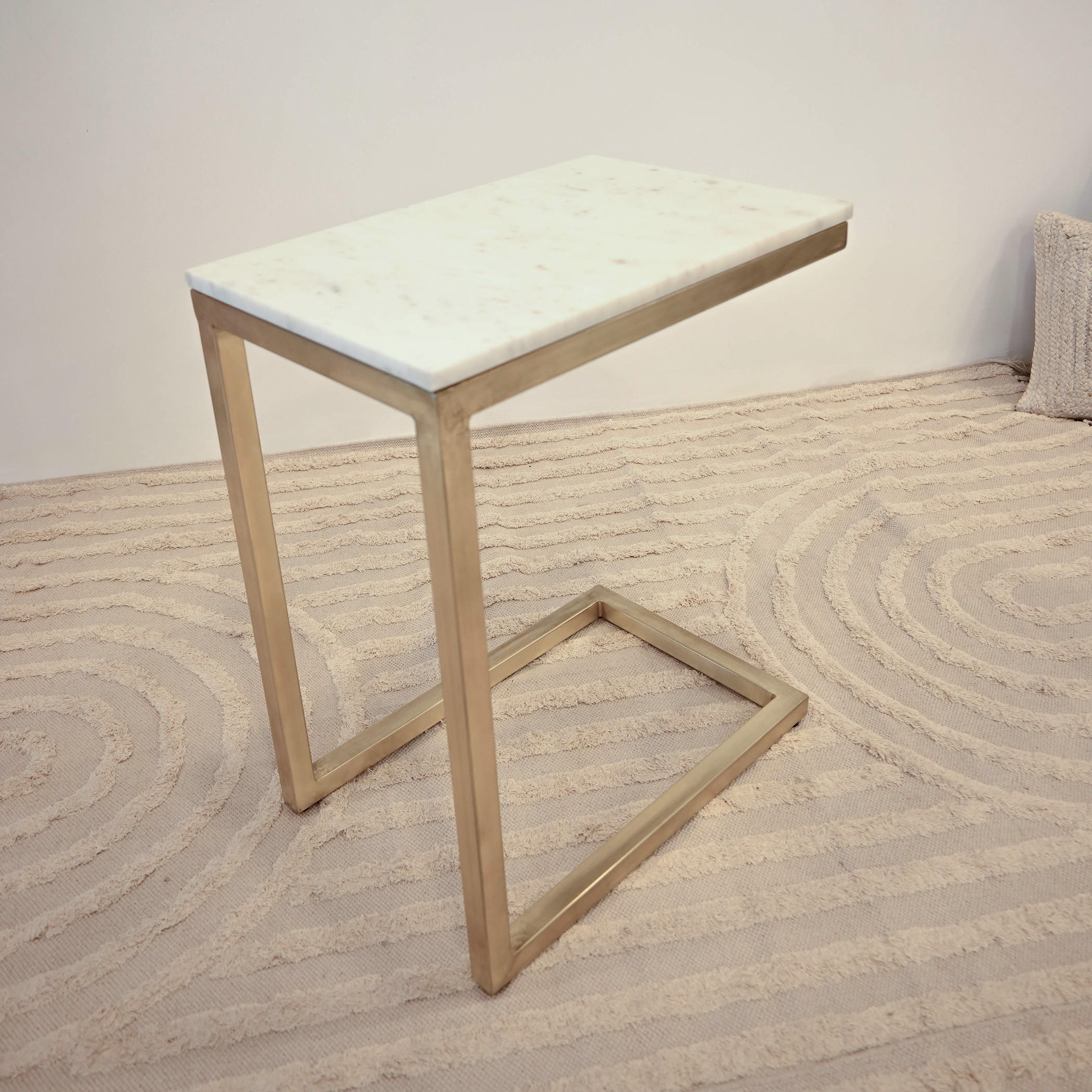 طاولة جانبية بسطح رخامي من هوم كارفينج - 46x30x56 سم-furniture-livingroom-sideandendtables-image-4