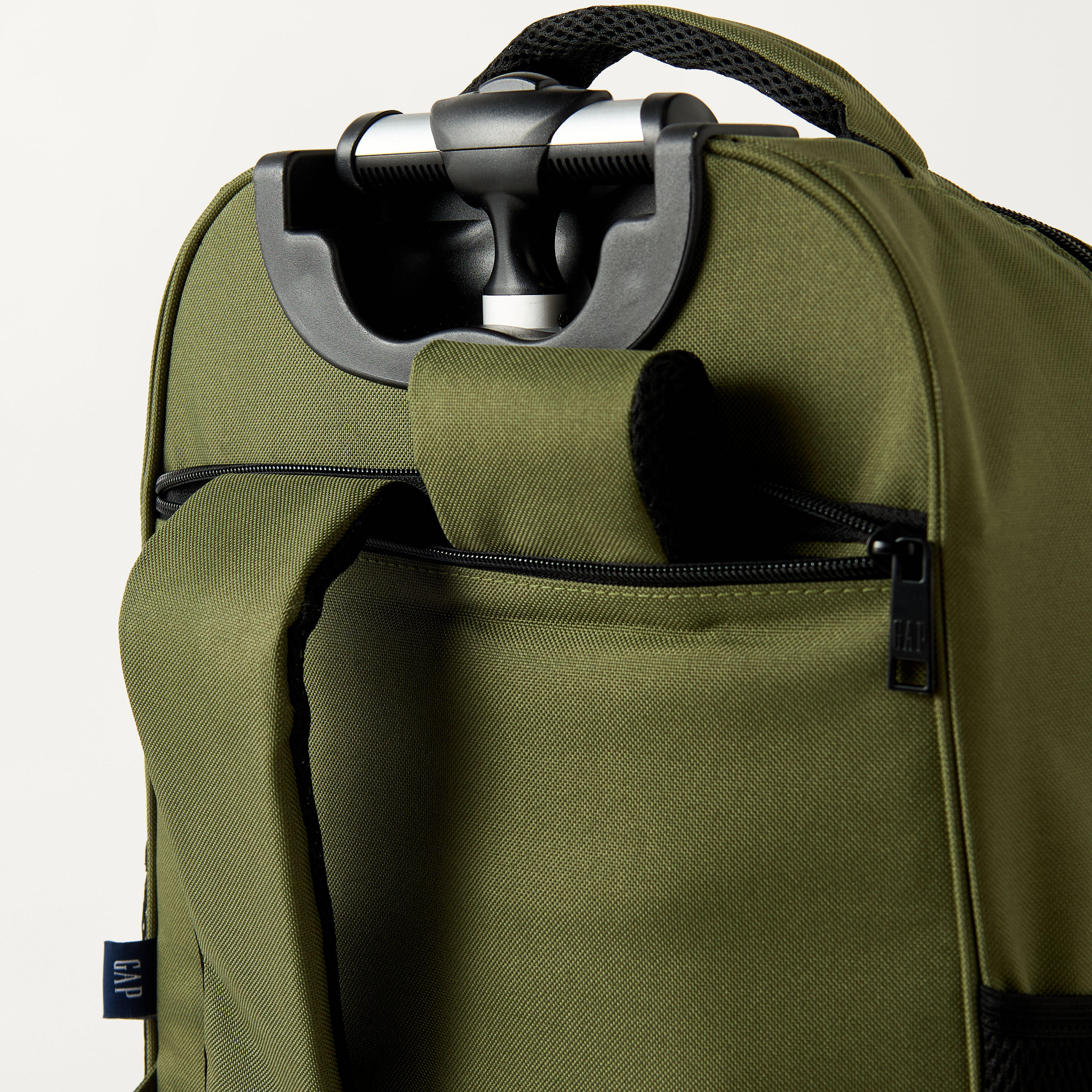 GAP 18-inch Solid Trolley Backpack with Retractable Handle - 30x16x46 cms-school-bagsandbackpacks-trolleybags-image-6