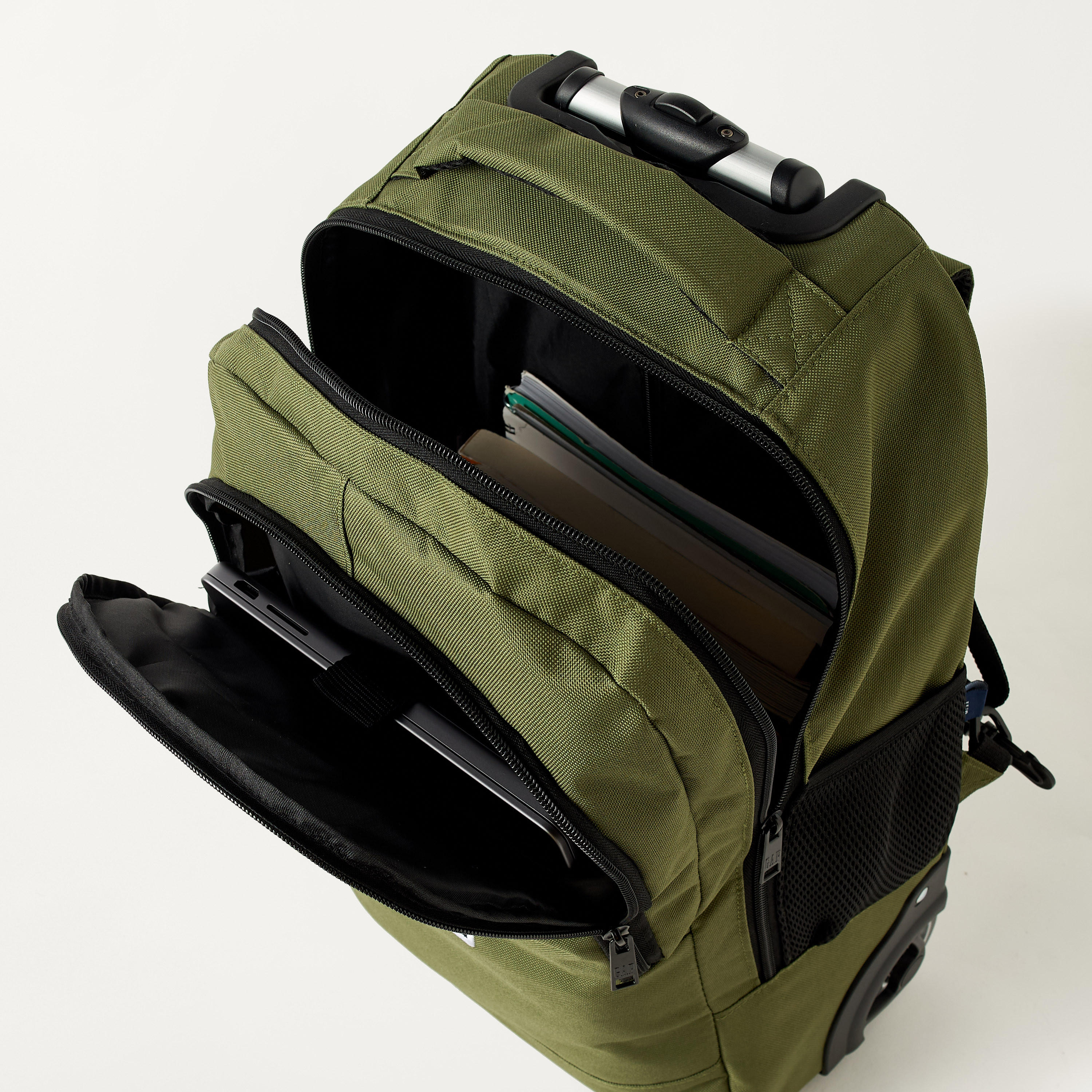 GAP 18-inch Solid Trolley Backpack with Retractable Handle - 30x16x46 cms-school-bagsandbackpacks-trolleybags-image-8