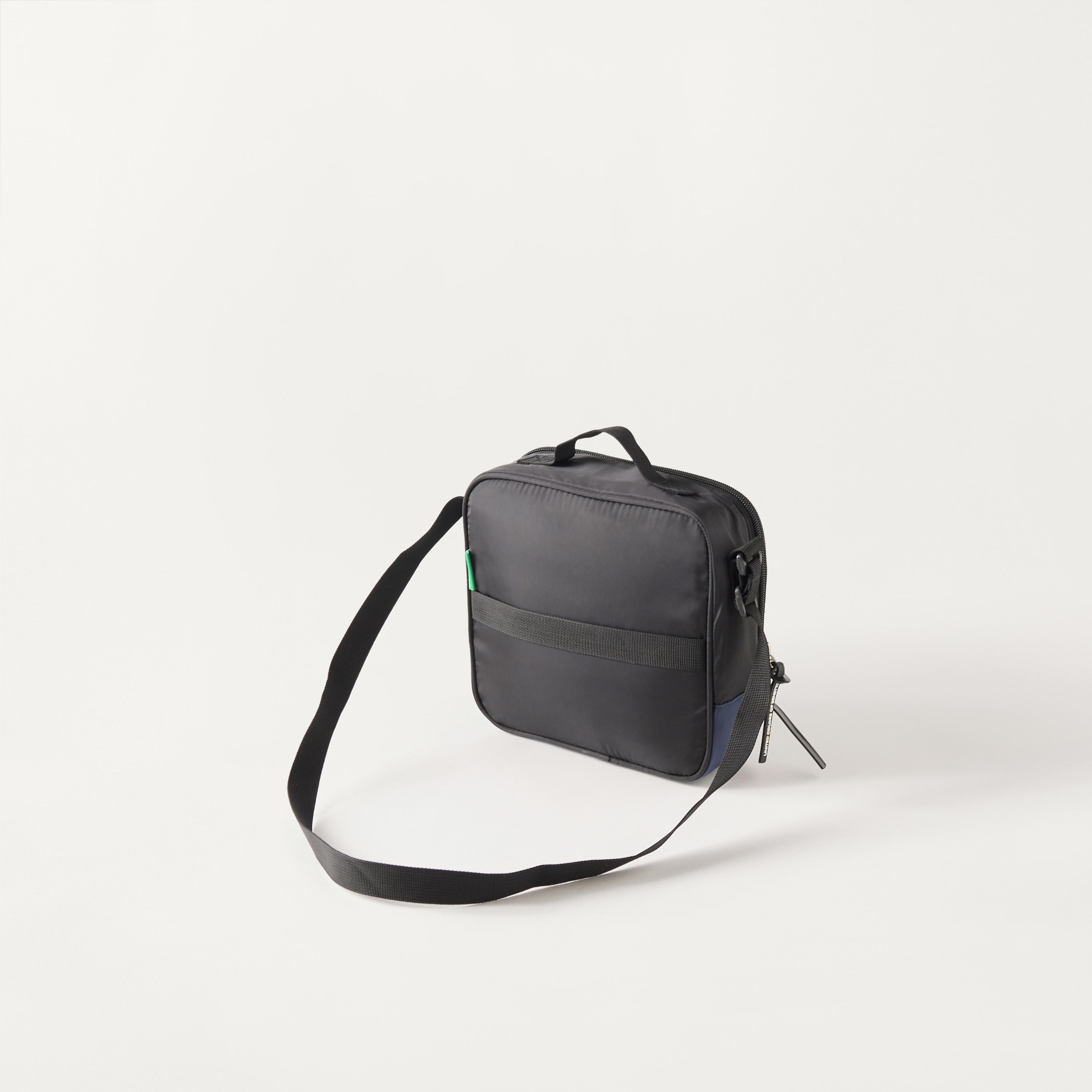 UCB Solid Lunch Bag with Adjustable Strap and Zip Closure-school-lunchessentials-lunchbags-image-4