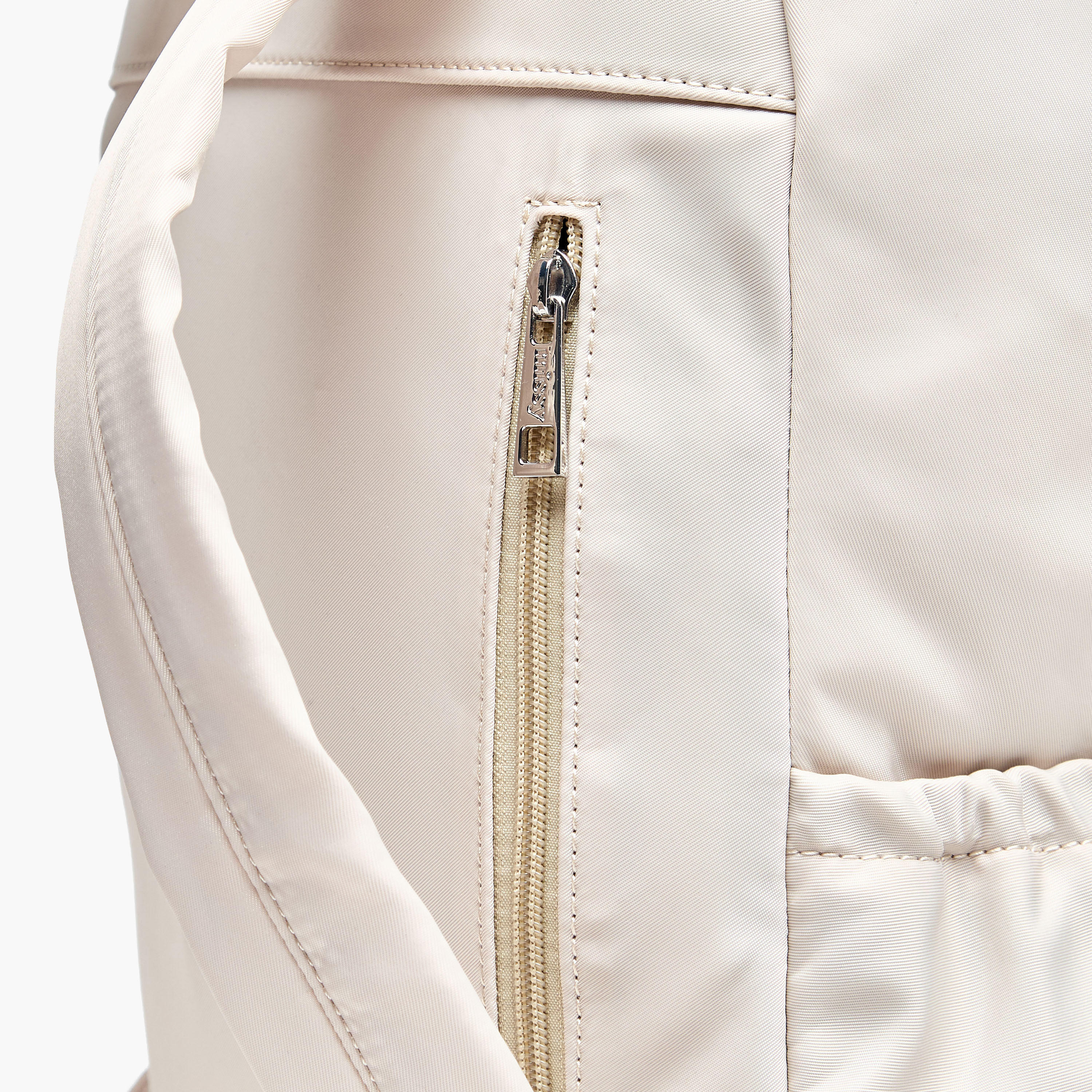 شنطة ظهر بحمالات قابلة للتعديل وسحّاب إغلاق وزخارف شعار من ميسي - 12x41x30 سم-women-bagsandwallets-backpacks-image-1