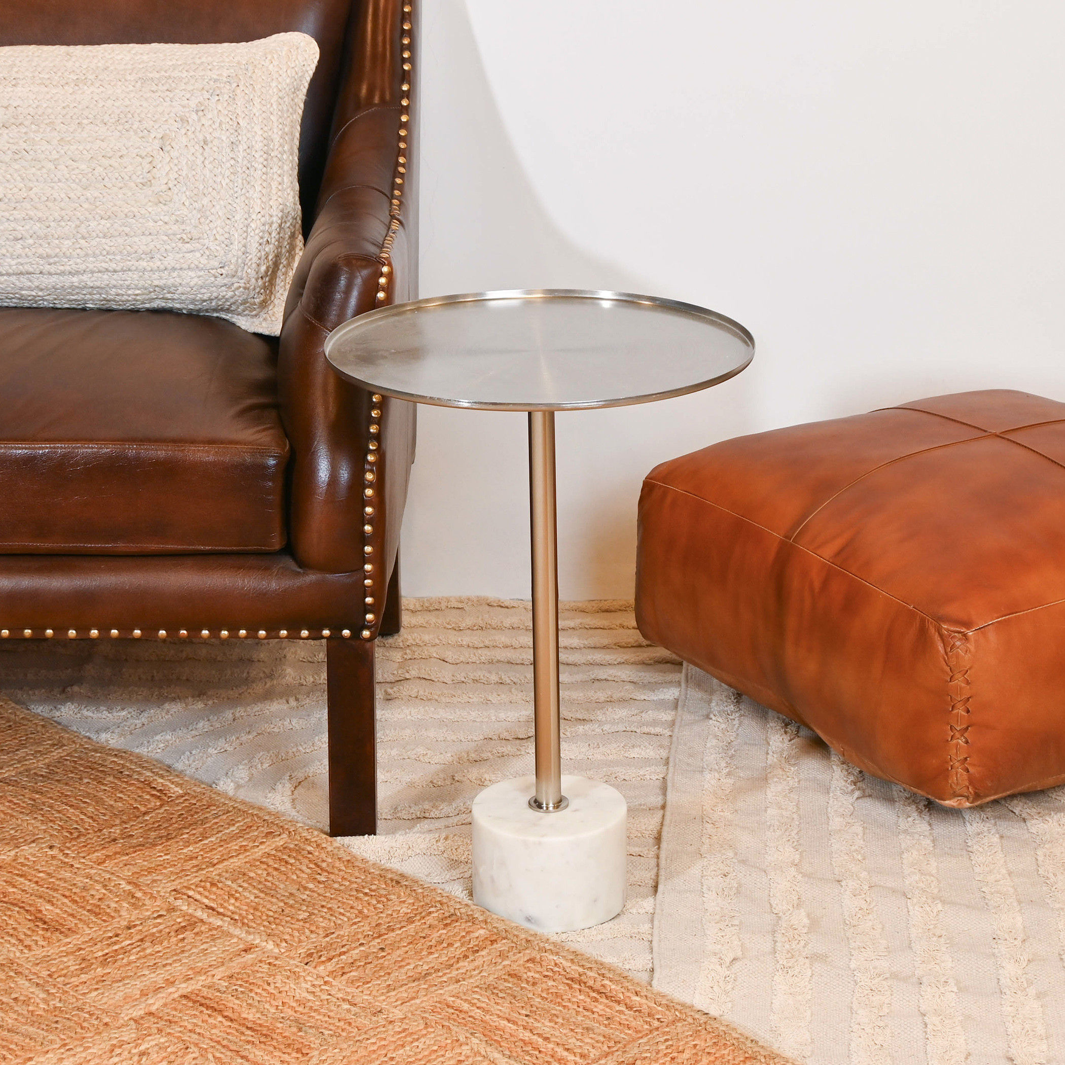 طاولة زينة مستديرة بسطح معدن مع قاعدة رخام من هوم كارفينج - 40x60 سم-furniture-livingroom-sideandendtables-image-2