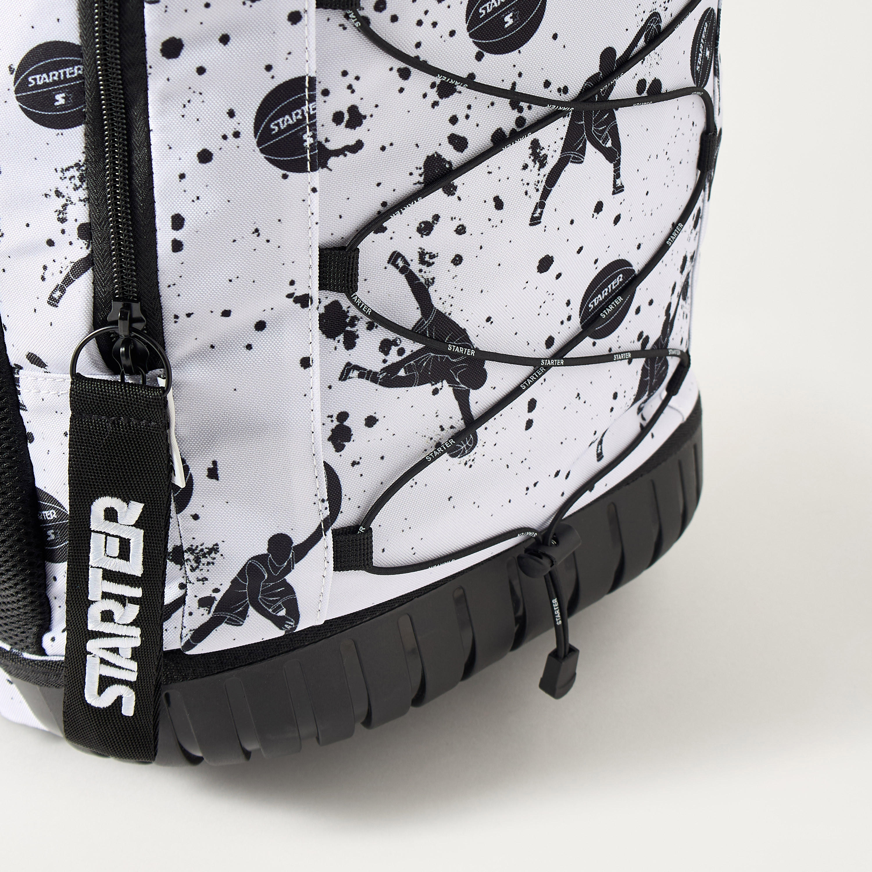 شنطة ترولي بطبعات ألعاب ومقبض قابل للسحب من ستارتر - 34x48 سم-school-bagsandbackpacks-trolleybags-image-10