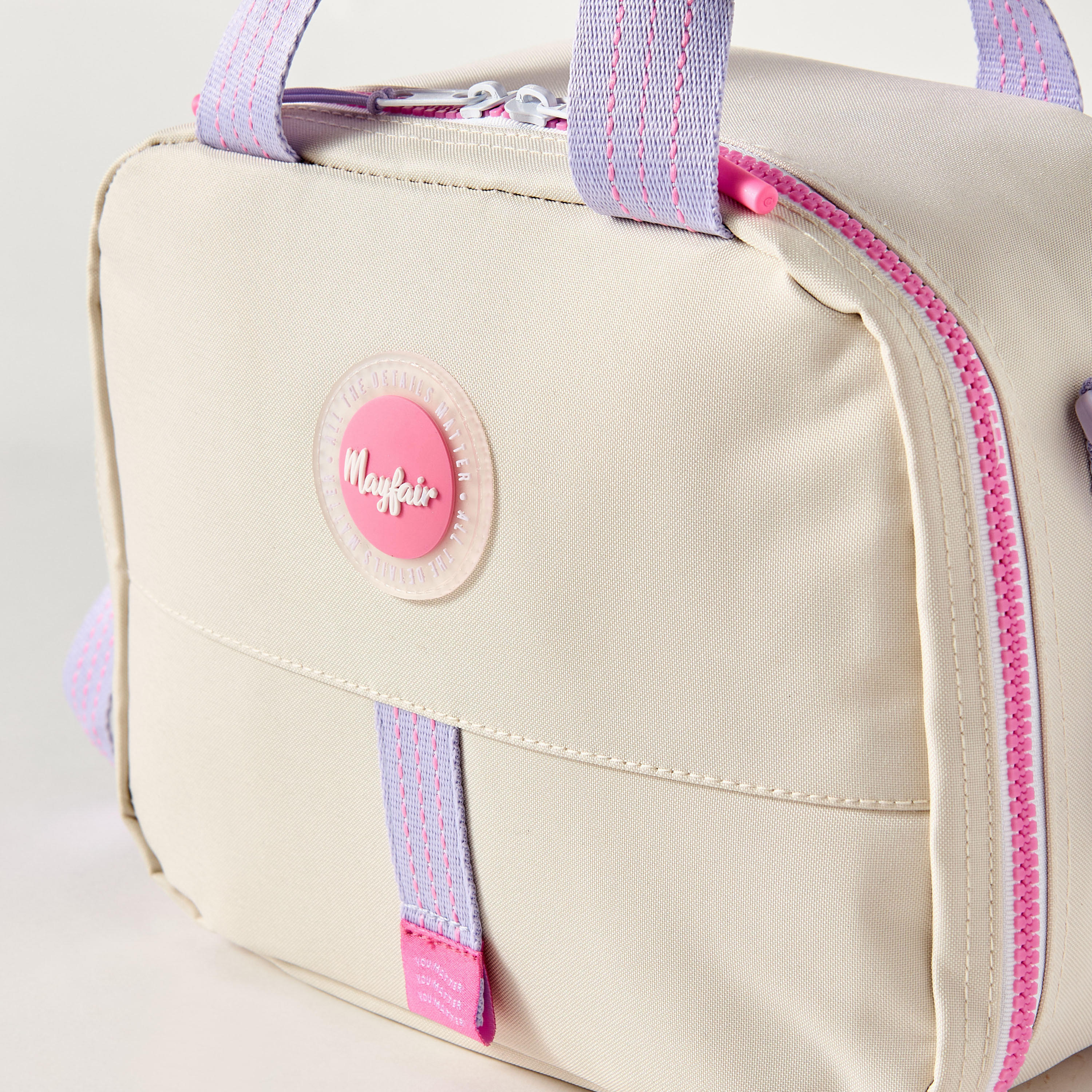 شنطة غداء سادة بحزام قابل للتعديل وسحاب إغلاق من ماي فير-school-lunchessentials-lunchbags-image-2