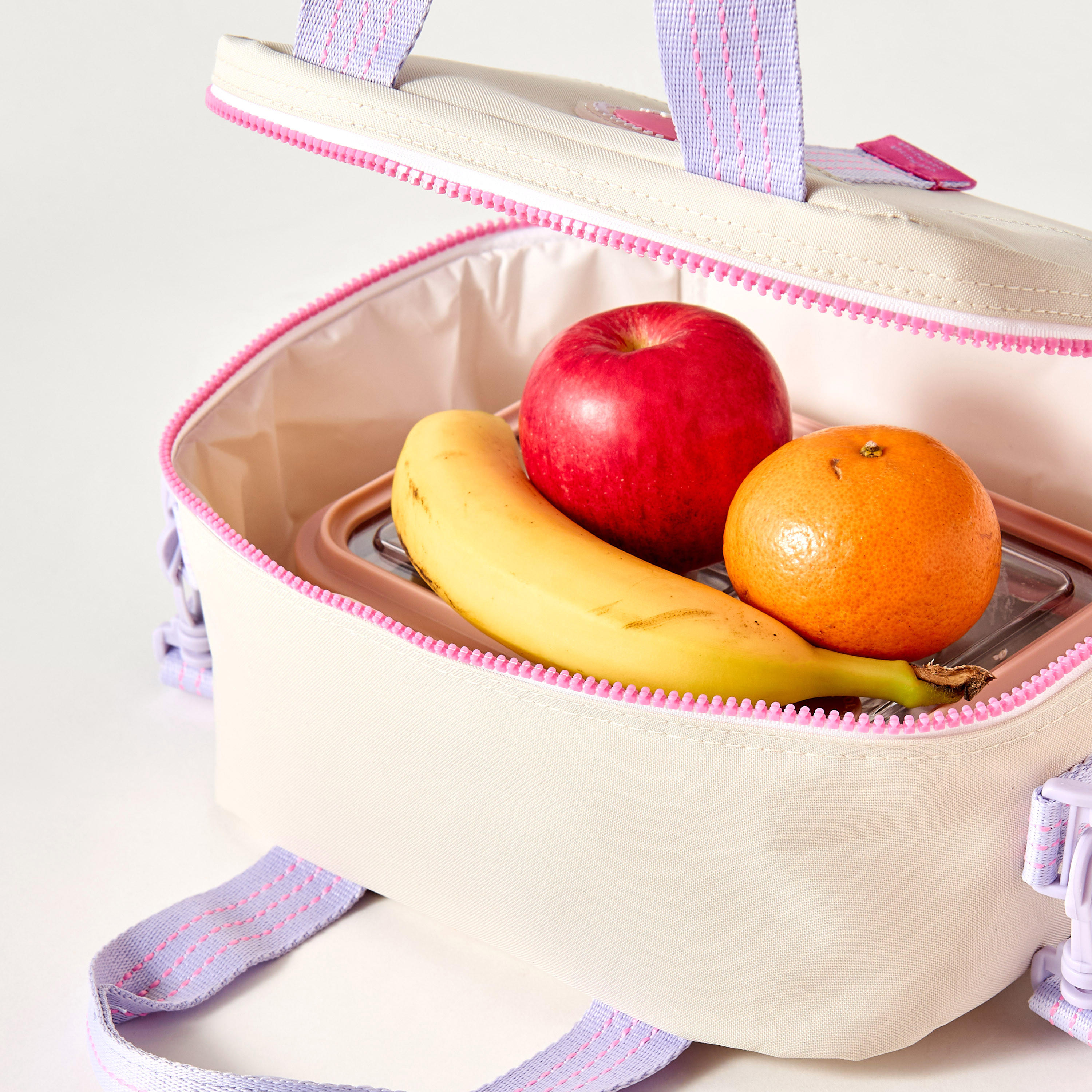 شنطة غداء سادة بحزام قابل للتعديل وسحاب إغلاق من ماي فير-school-lunchessentials-lunchbags-image-4