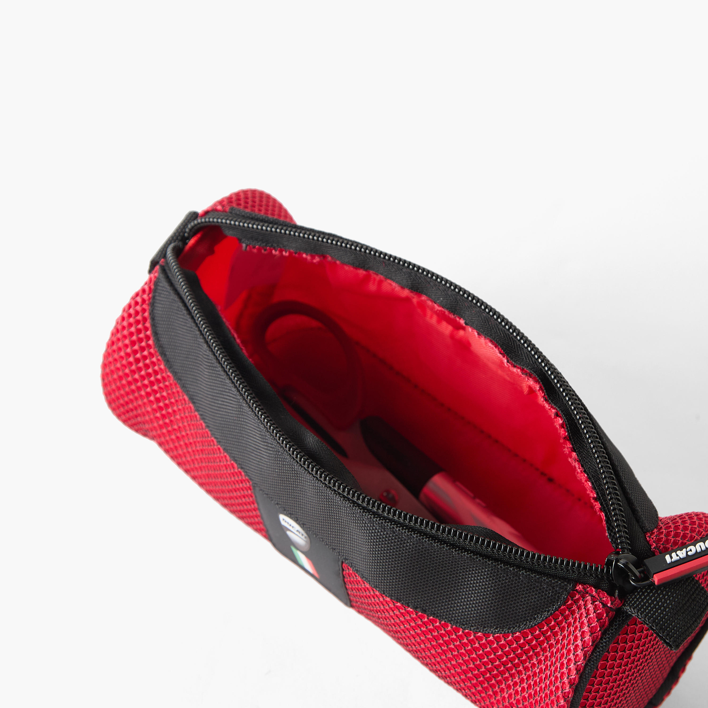 مقلمة بطبعات وسحاب إغلاق من دوكاتي-school-stationery-pencilcases-image-5