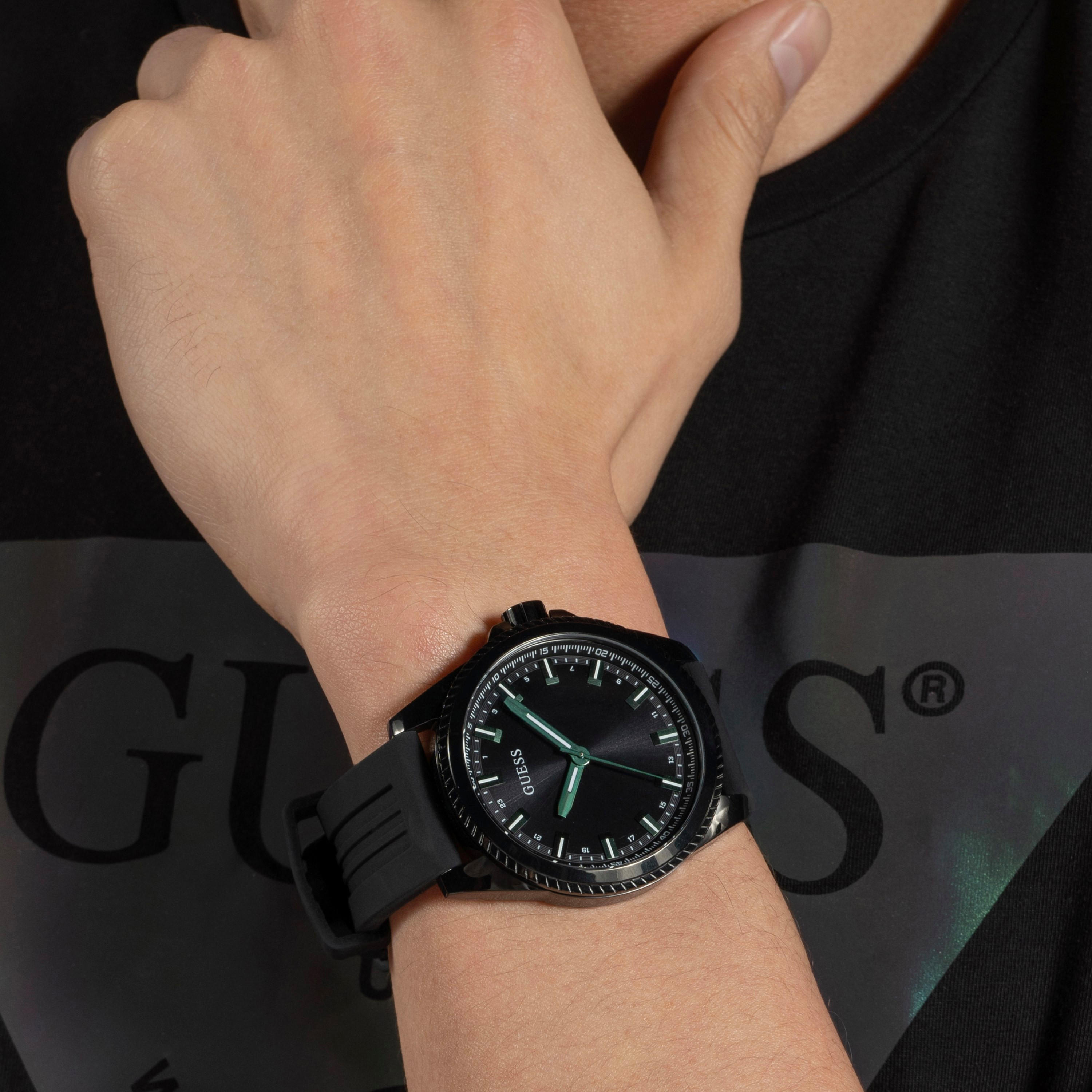 ساعة ذات انالوج من جيس بسوار من سيليكون باللون الأسود للرجال | GW0639G4-men-watchesandjewellery-watches-image-5