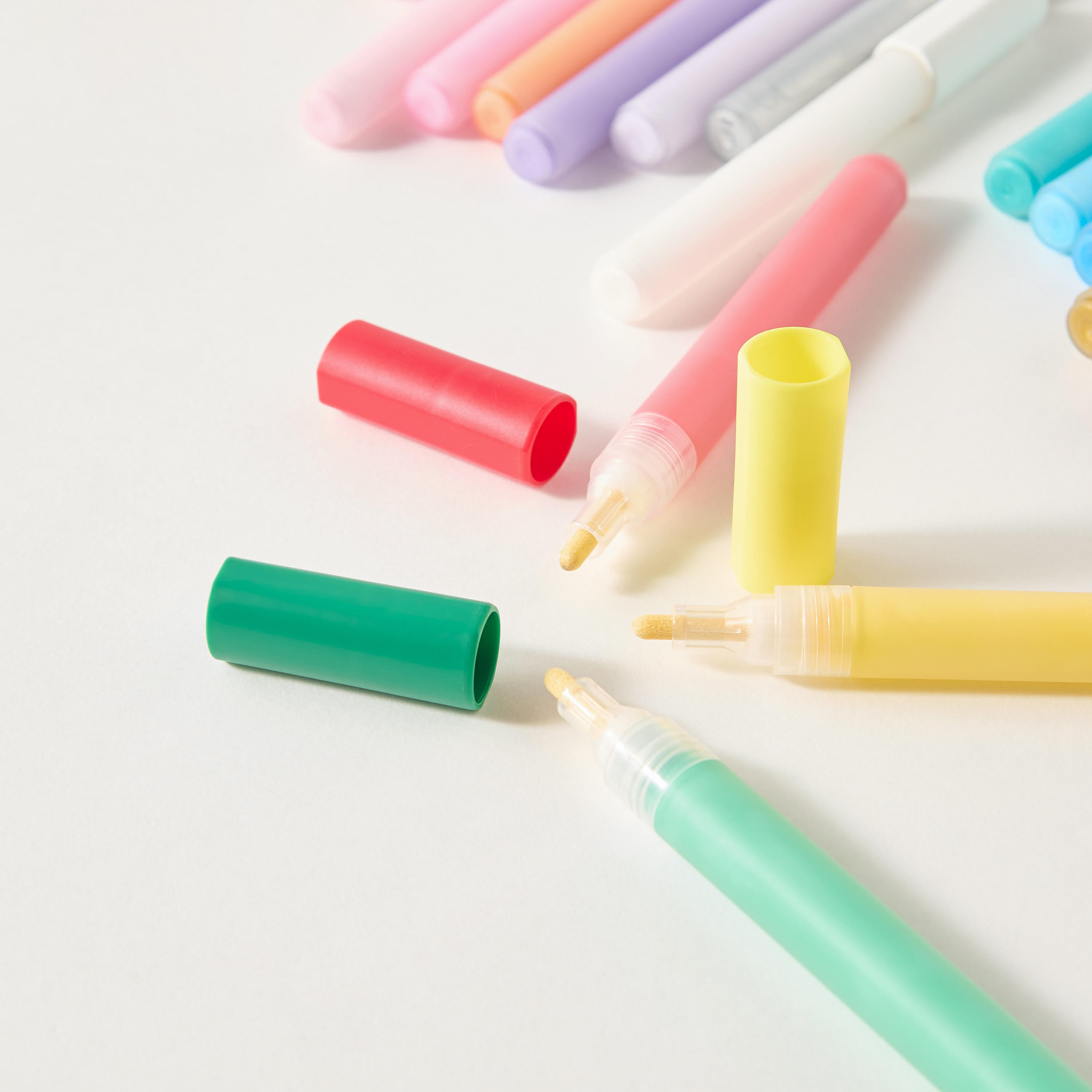 Findz 18-Piece Acrylic Paint Marker Set-school-stationery-pensandpencils-image-3