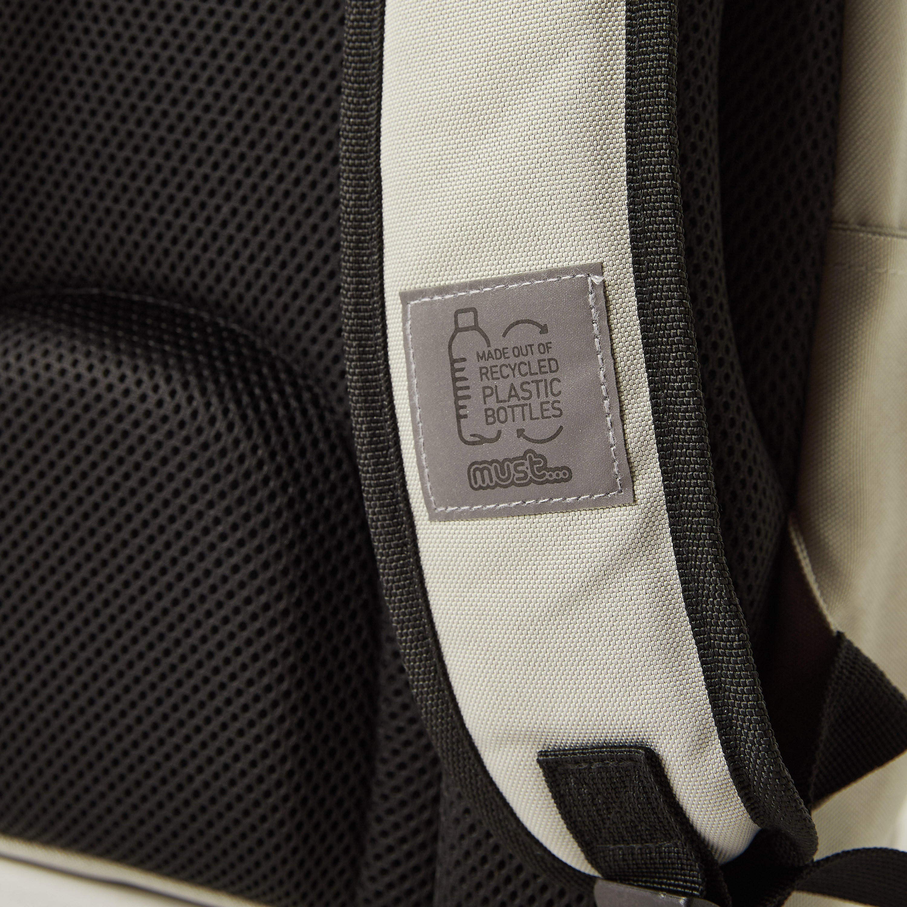 شنطة ظهر مقاس 16 بوصة مع منفذ يو أس بي وسحاب إغلاق من ماست - 32x19x42 سم-school-bagsandbackpacks-backpacks-image-7