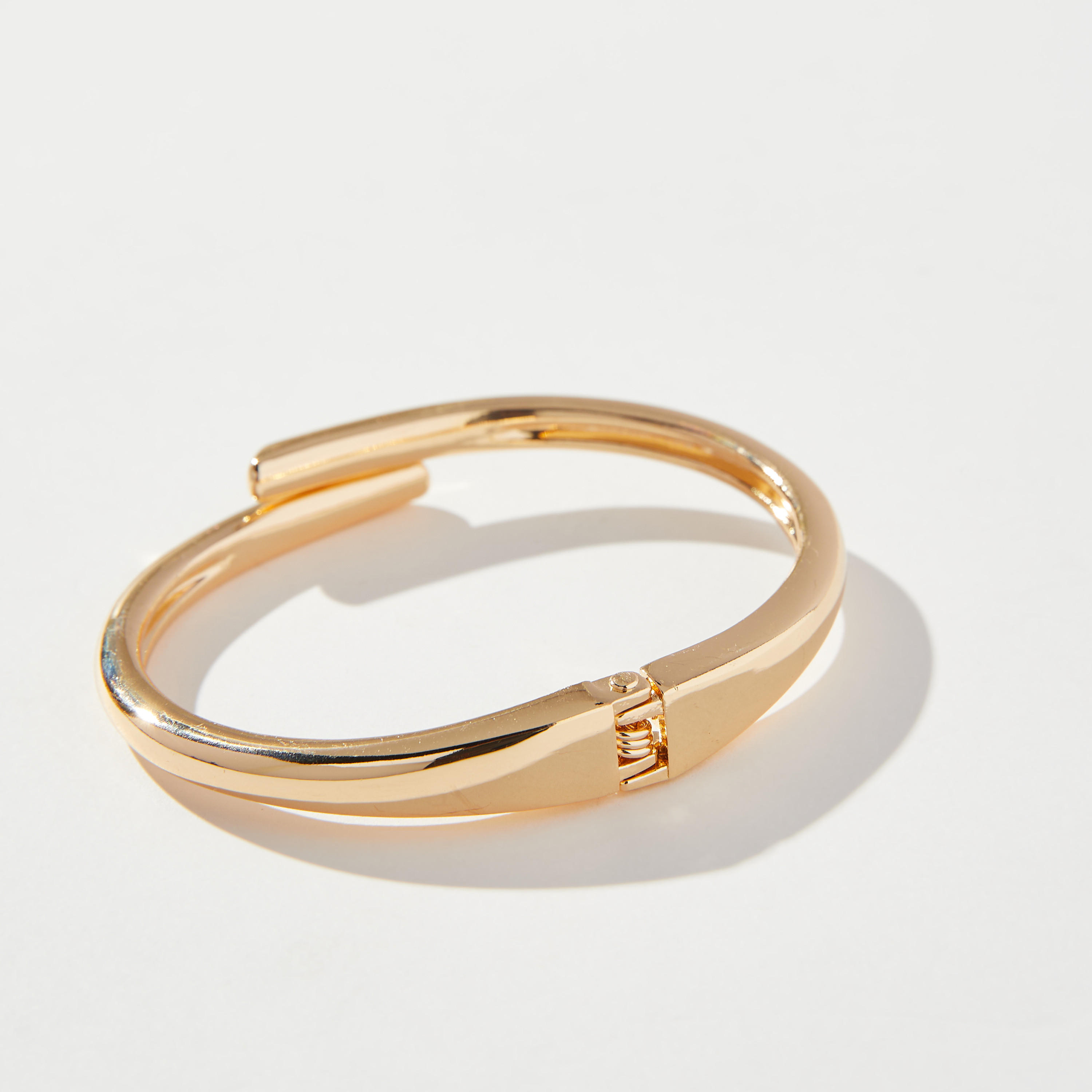 Metallic Cuff Bangle-women-watchesandjewellery-jewellery-banglesandbracelets-image-3