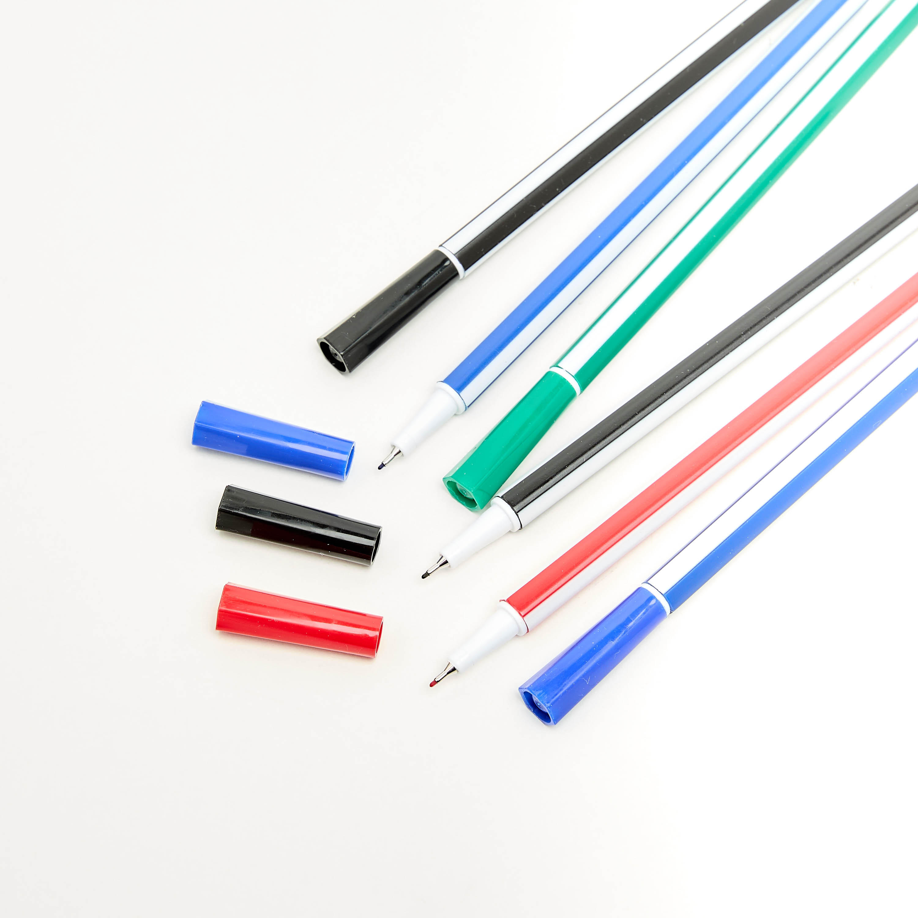 قلم فاين لاينر من فايندز- طقم من 6 قطع-school-stationery-pensandpencils-image-3
