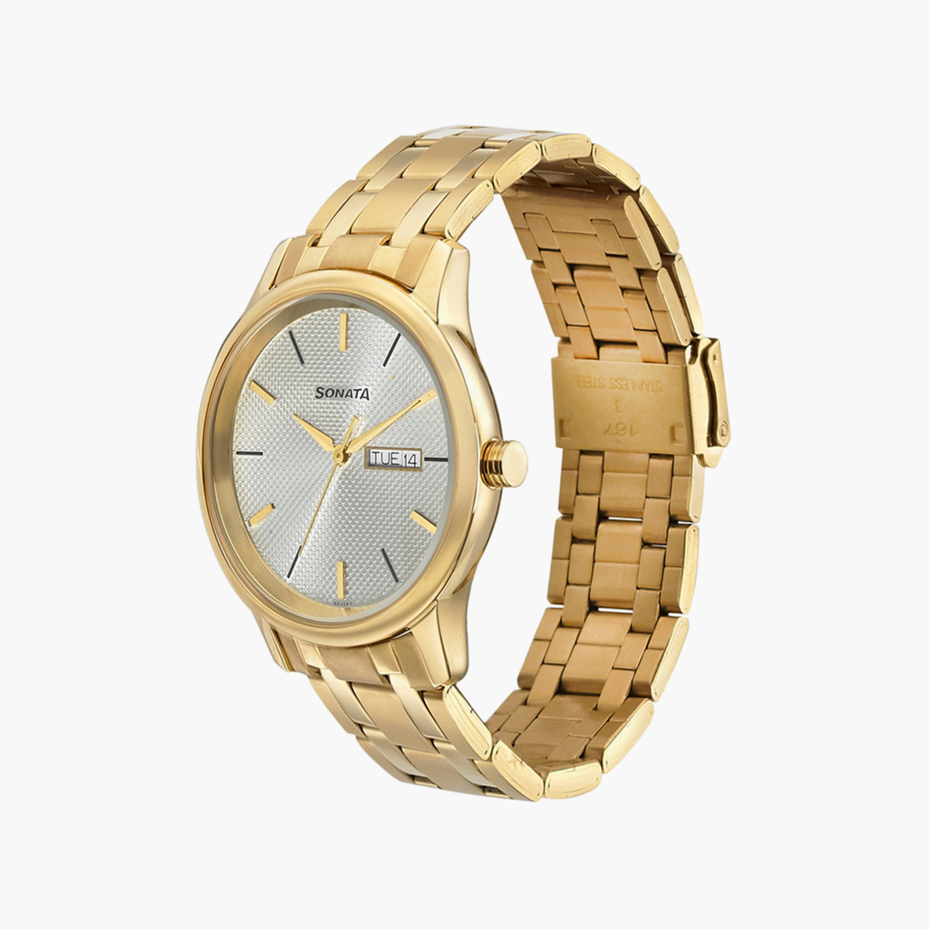 ساعة جيس ذات انالوج بسوار ستانلس ستيل باللون الذهبي | GW0549L2-men-watchesandjewellery-watches-image-2