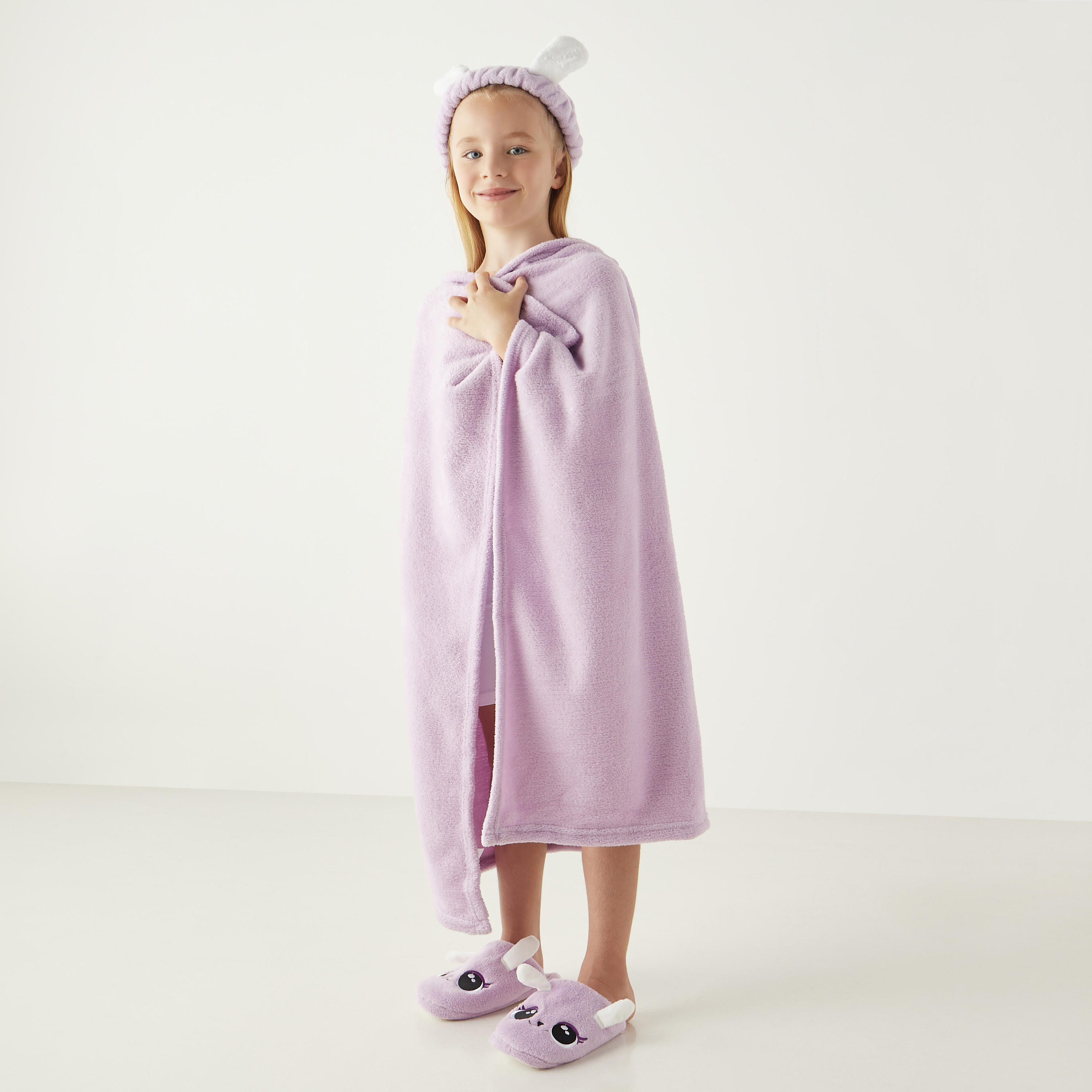 طقم روب حمام 4 قطع من فايندز-household-bathandlaundry-bathlinen-bathrobesandslippers-bathrobes-image-1