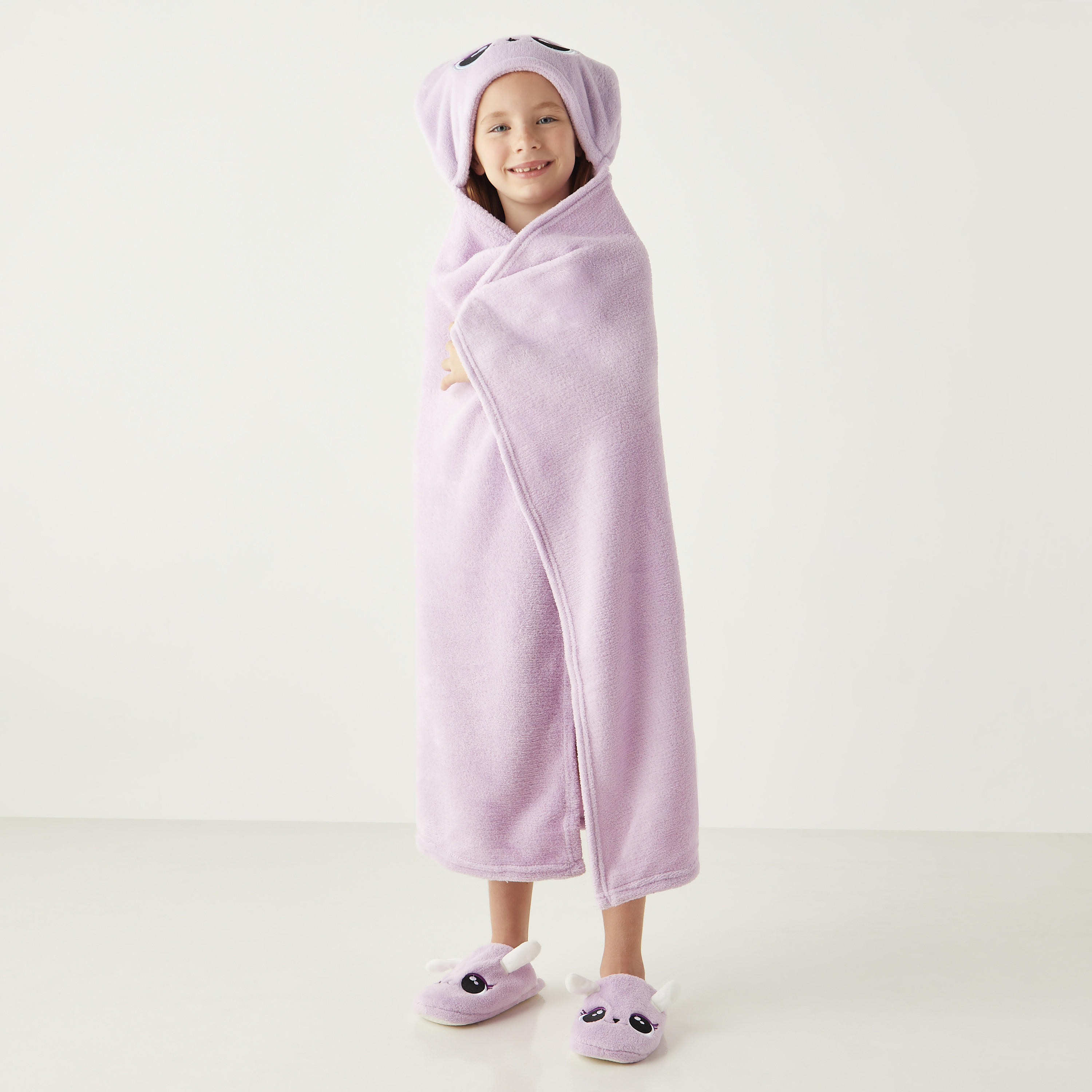 طقم روب حمام 4 قطع من فايندز-household-bathandlaundry-bathlinen-bathrobesandslippers-bathrobes-image-3