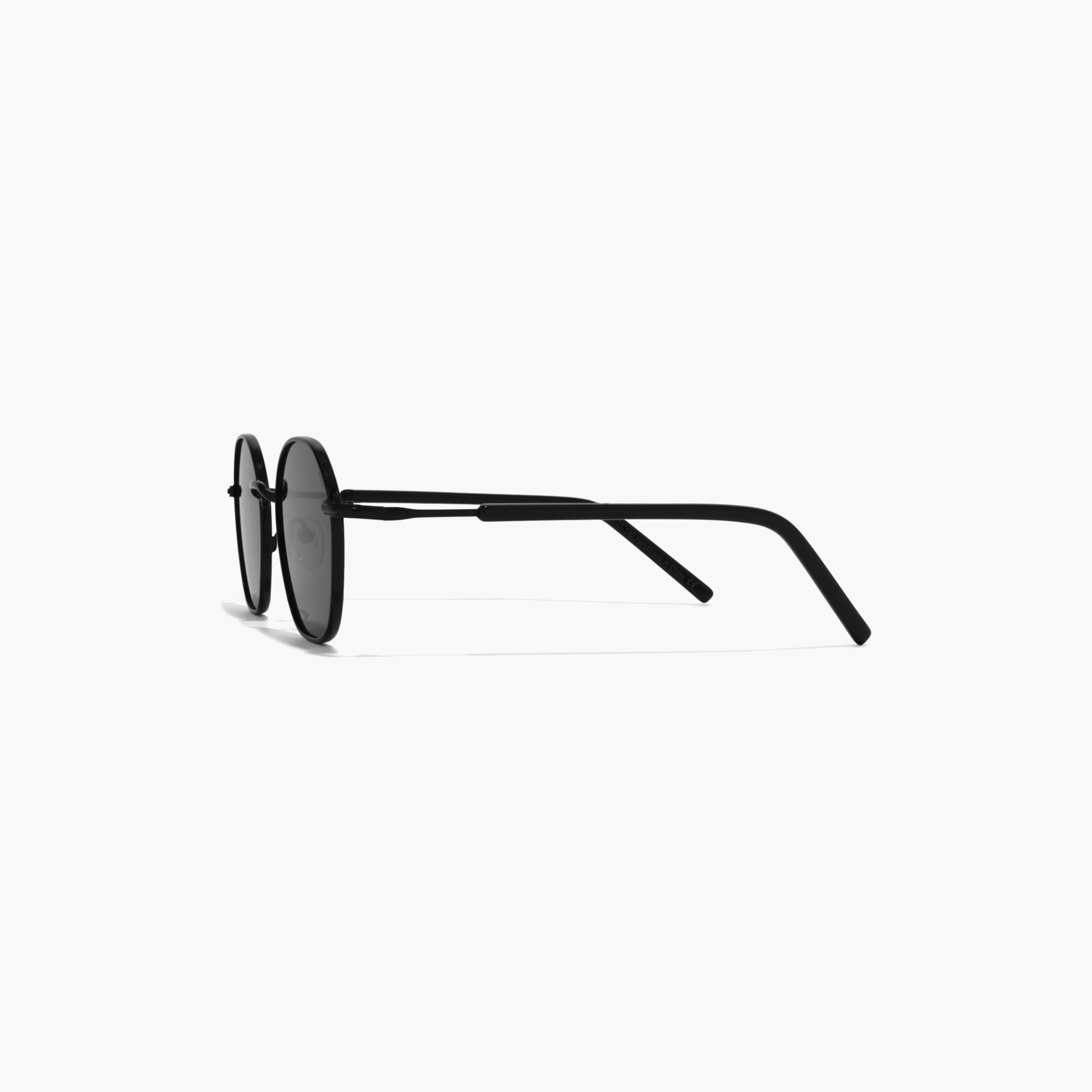 نظارة شمسية بعدسات هندسية رمادية من بلاك أوت شيمر مع 48 مم -men-sunglasses-image-4
