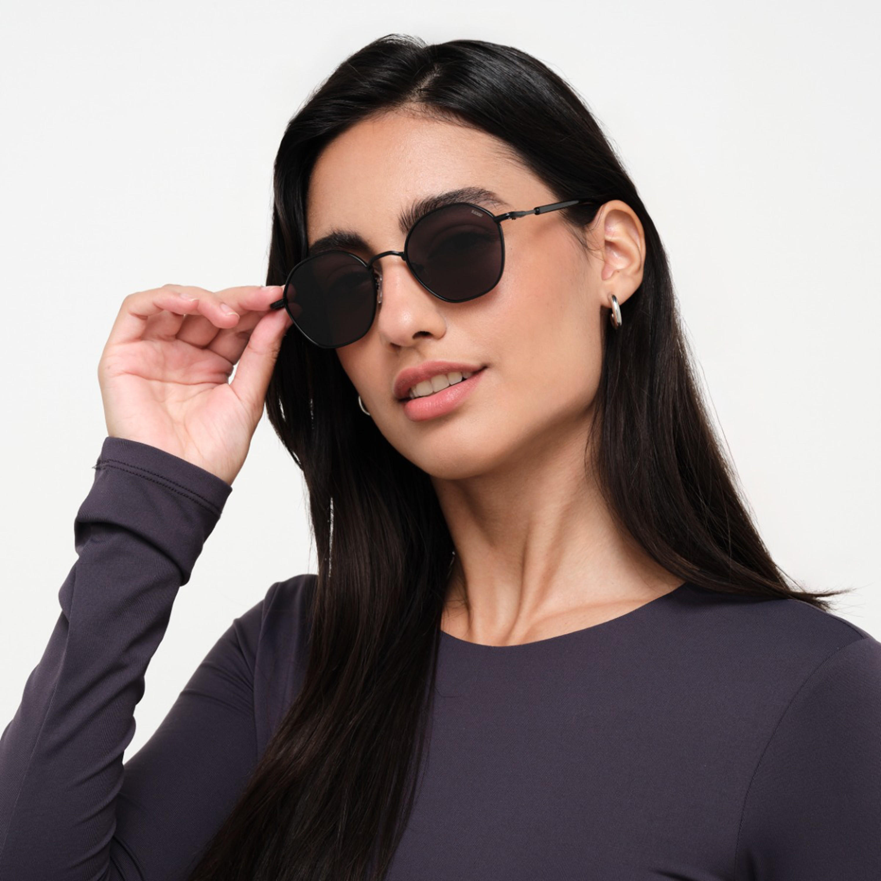 نظارة شمسية بعدسات هندسية رمادية من بلاك أوت شيمر مع 48 مم -men-sunglasses-image-6