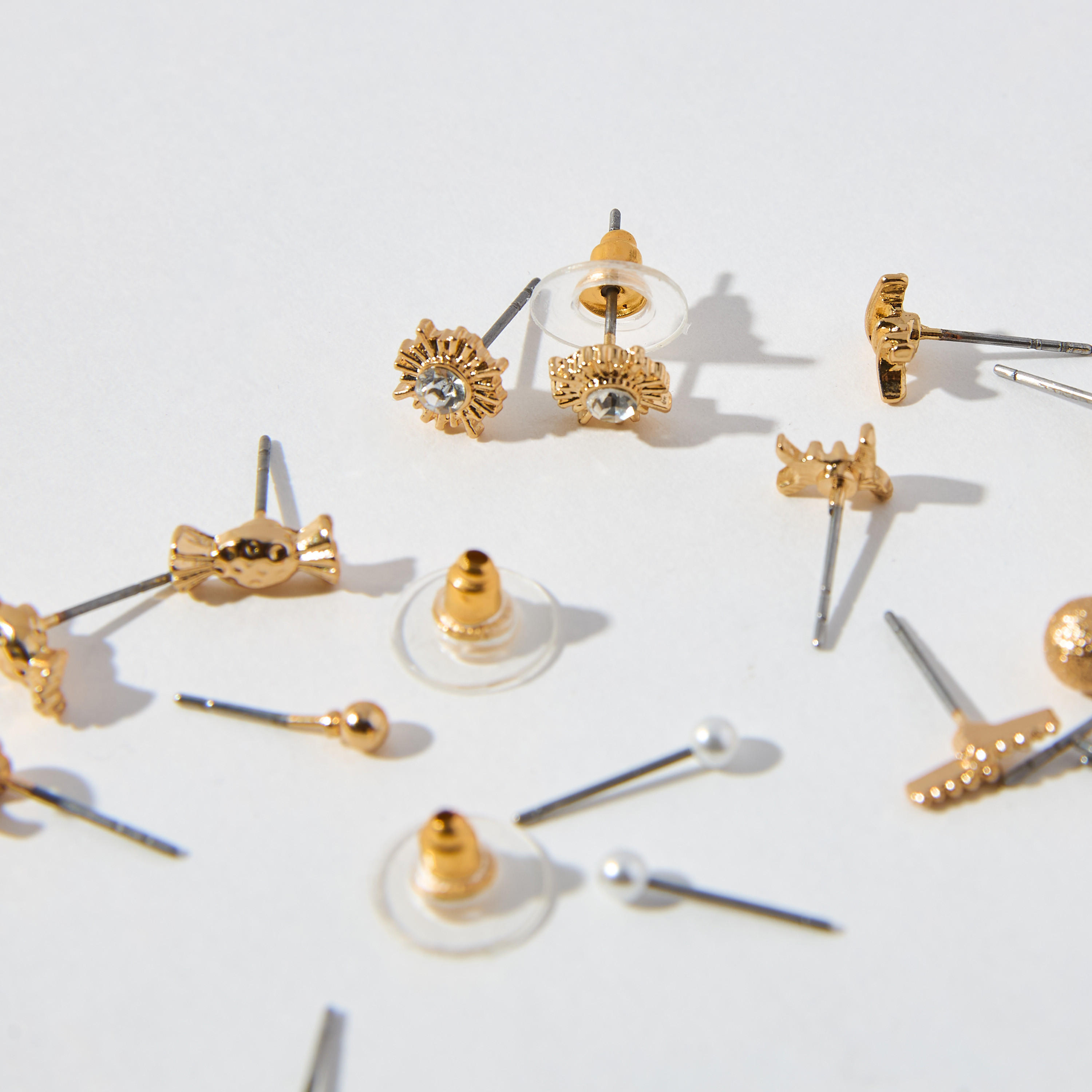 حلقان مرصّعة متنوعة بمكبس إغلاق خلفي - طقم 9 زوج-women-watchesandjewellery-jewellery-earrings-image-3