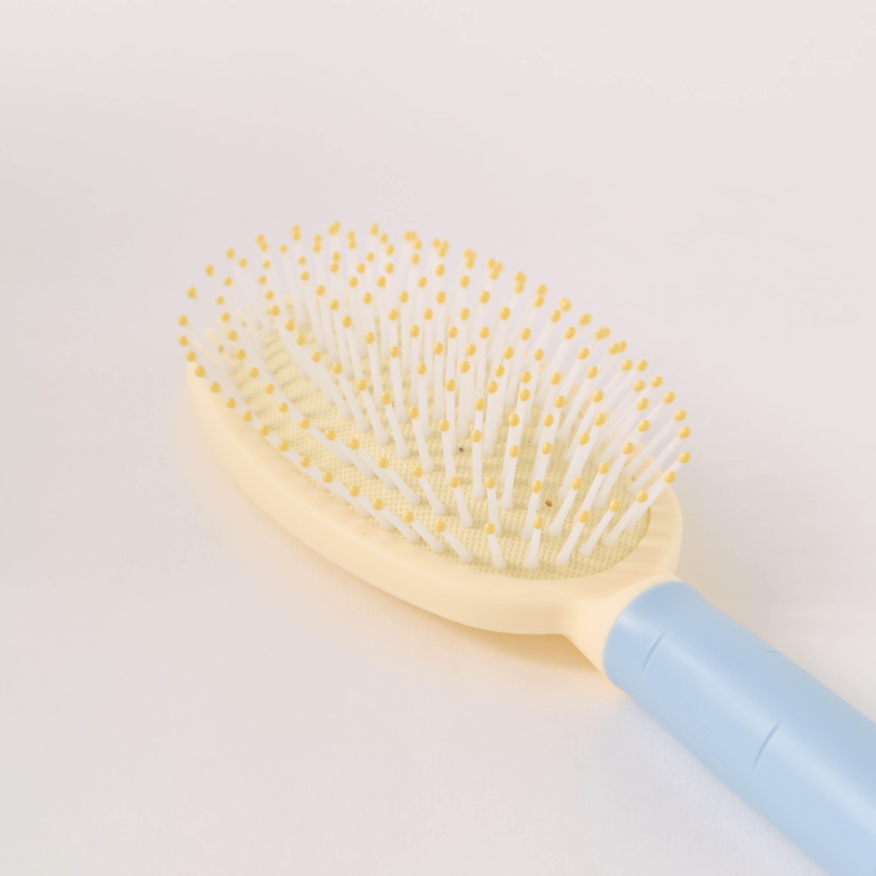 Solid Paddle Hairbrush-beautyandpersonalcare-hair-stylingtools-hairbrushesandcombs-image-3
