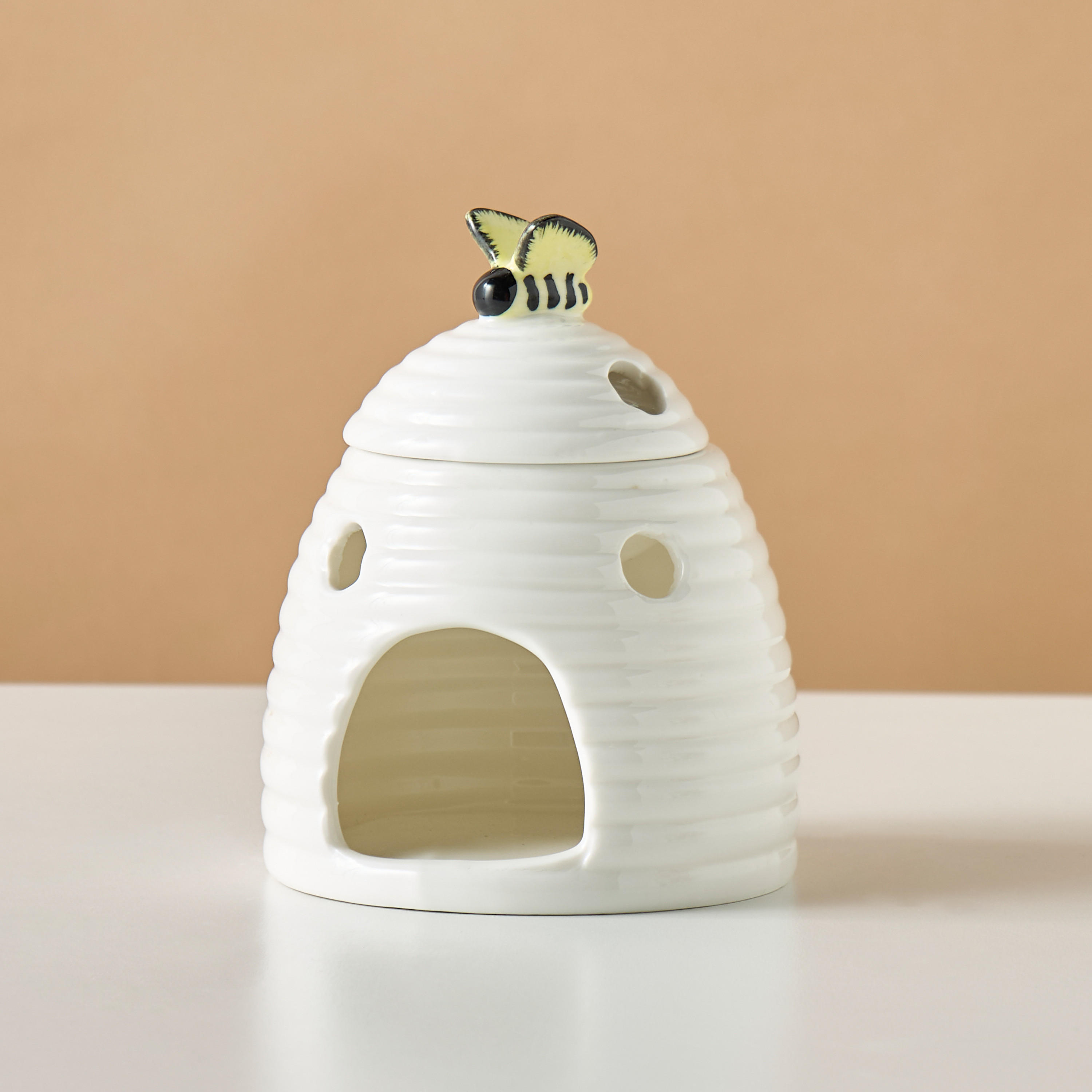 Cozy Cottage Ceramic Oil Burner with Bee Accent - 10x10x13 cms-household-homefragrance-burners-image-2