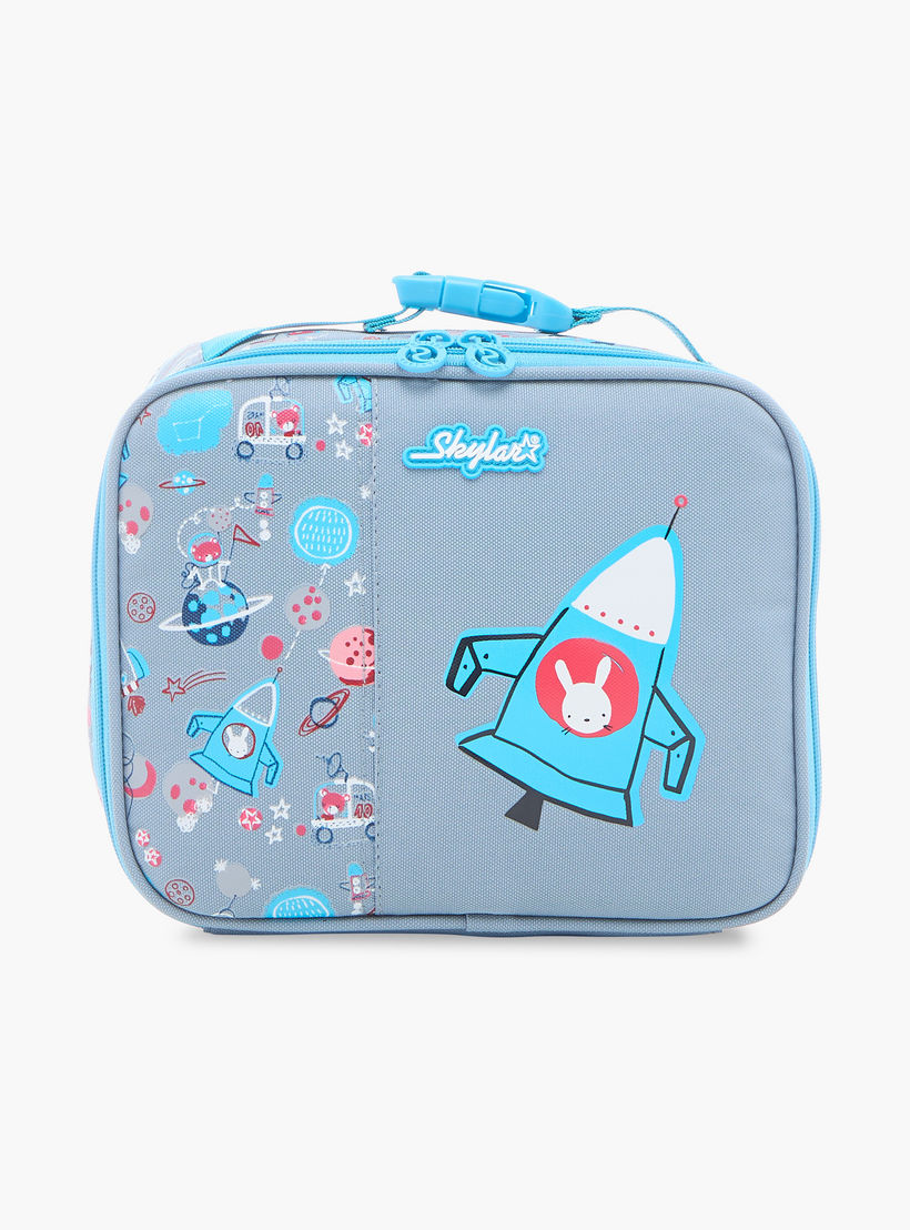 شنطة غداء بسحاب إغلاق ومقبض علوي وطبعات من سكايلر-school-lunchessentials-lunchbags-image-1