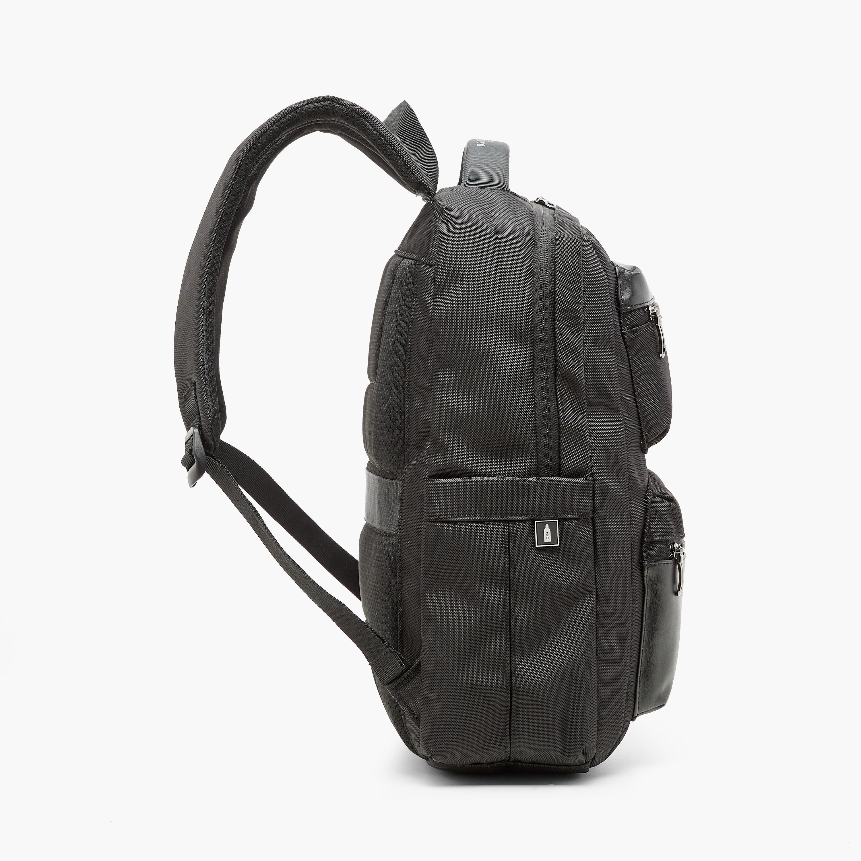 شنطة ظهر سادة بسحّاب إغلاق وحمّالات قابلة للتعديل من يو اس بولو أسن - 30x16x43 سم-men-bags-image-3