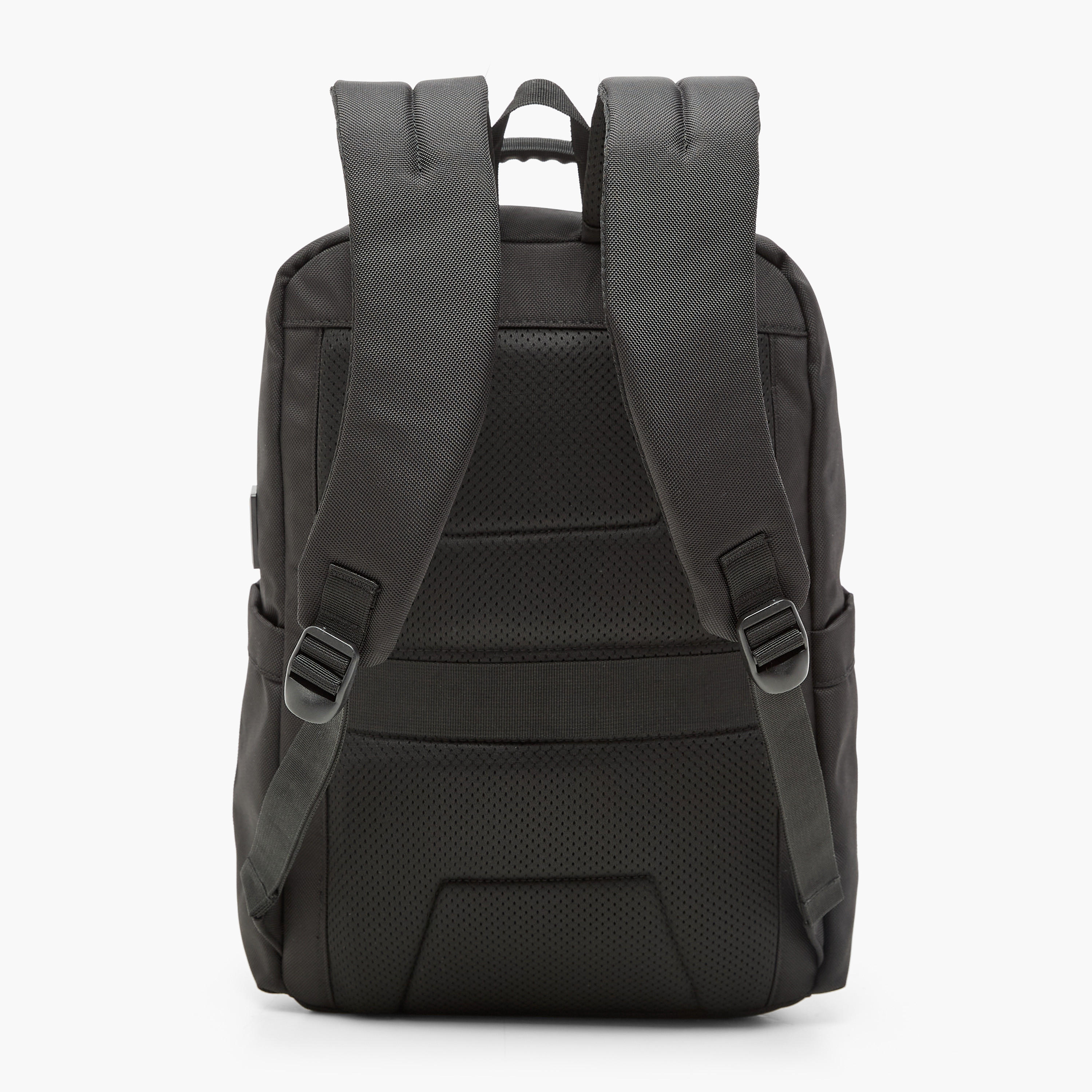 شنطة ظهر سادة بسحّاب إغلاق وحمّالات قابلة للتعديل من يو اس بولو أسن - 30x16x43 سم-men-bags-image-4