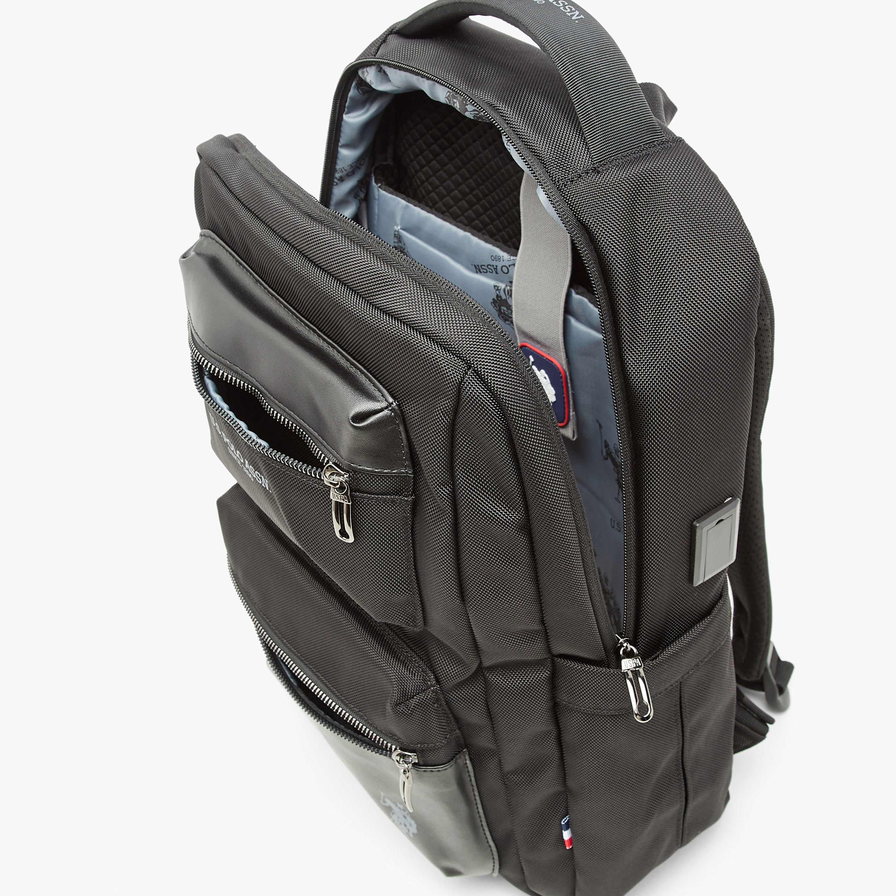 شنطة ظهر سادة بسحّاب إغلاق وحمّالات قابلة للتعديل من يو اس بولو أسن - 30x16x43 سم-men-bags-image-8