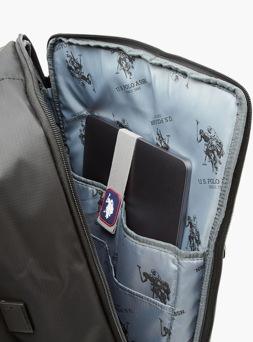 شنطة ظهر ترولي سادة 19 بوصة بحمالات كتف وعجلات من يو إس بولو إسن - 32x23x48 سم-men-bags-image-13