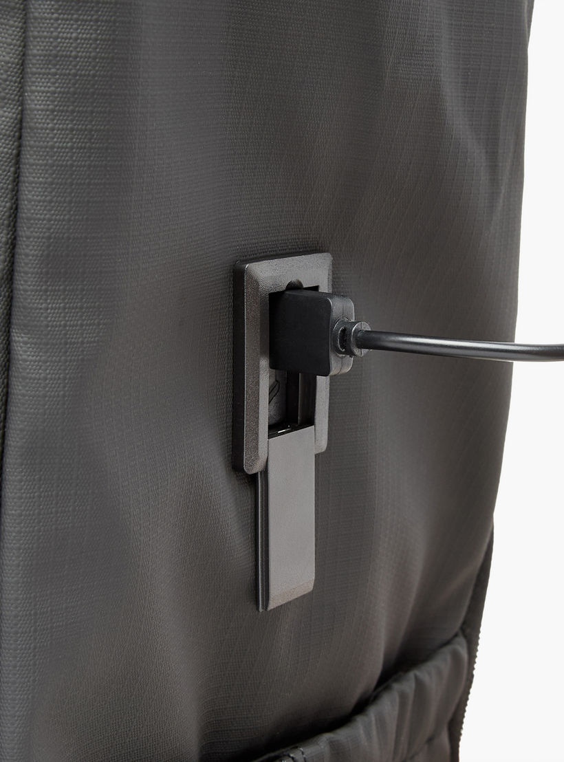 شنطة ظهر ترولي سادة 19 بوصة بحمالات كتف وعجلات من يو إس بولو إسن - 32x23x48 سم-men-bags-image-8