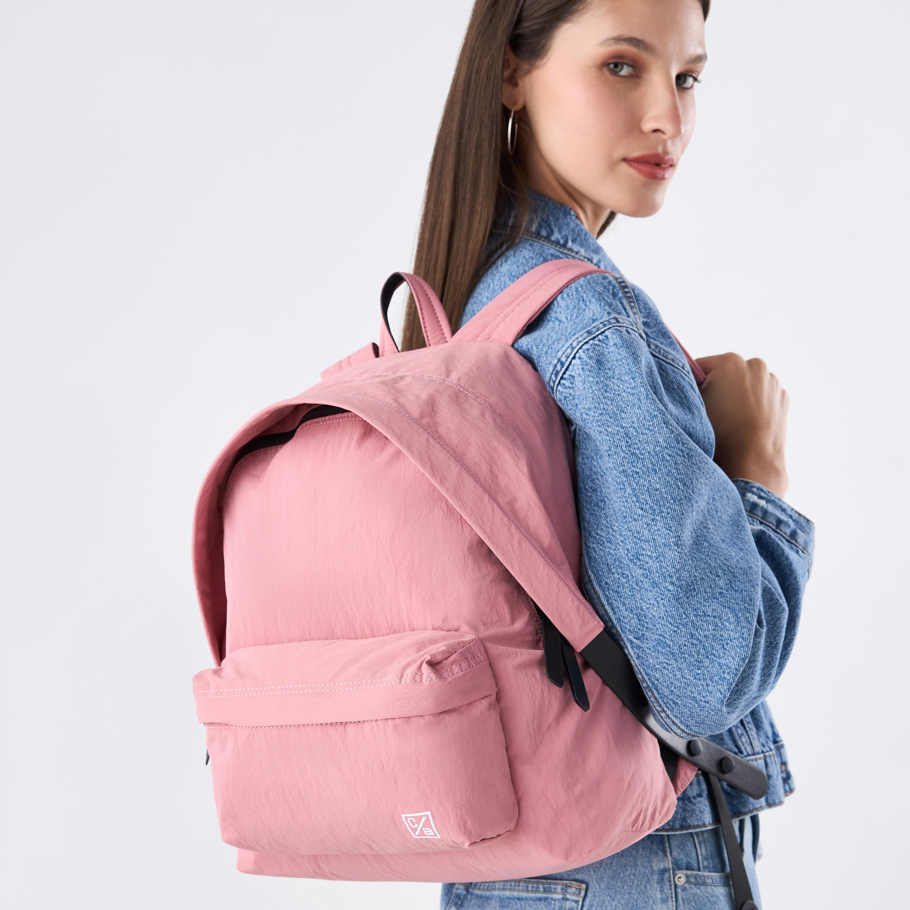 شنطة ظهر سادة بسحّاب إغلاق وحمّالات قابلة للتعديل من باجكو - 38x13x40 سم-women-bagsandwallets-backpacks-image-2