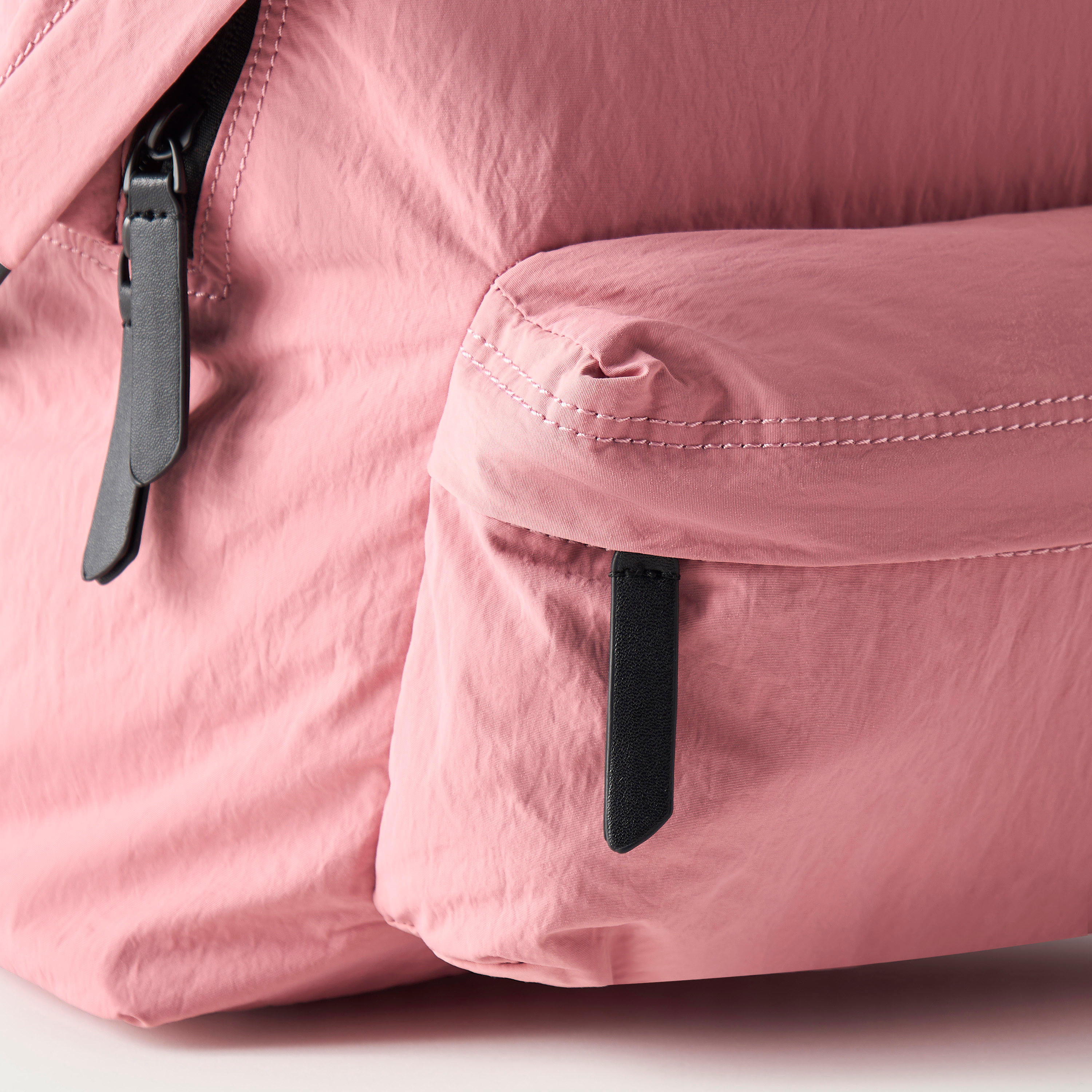 شنطة ظهر سادة بسحّاب إغلاق وحمّالات قابلة للتعديل من باجكو - 38x13x40 سم-women-bagsandwallets-backpacks-image-4