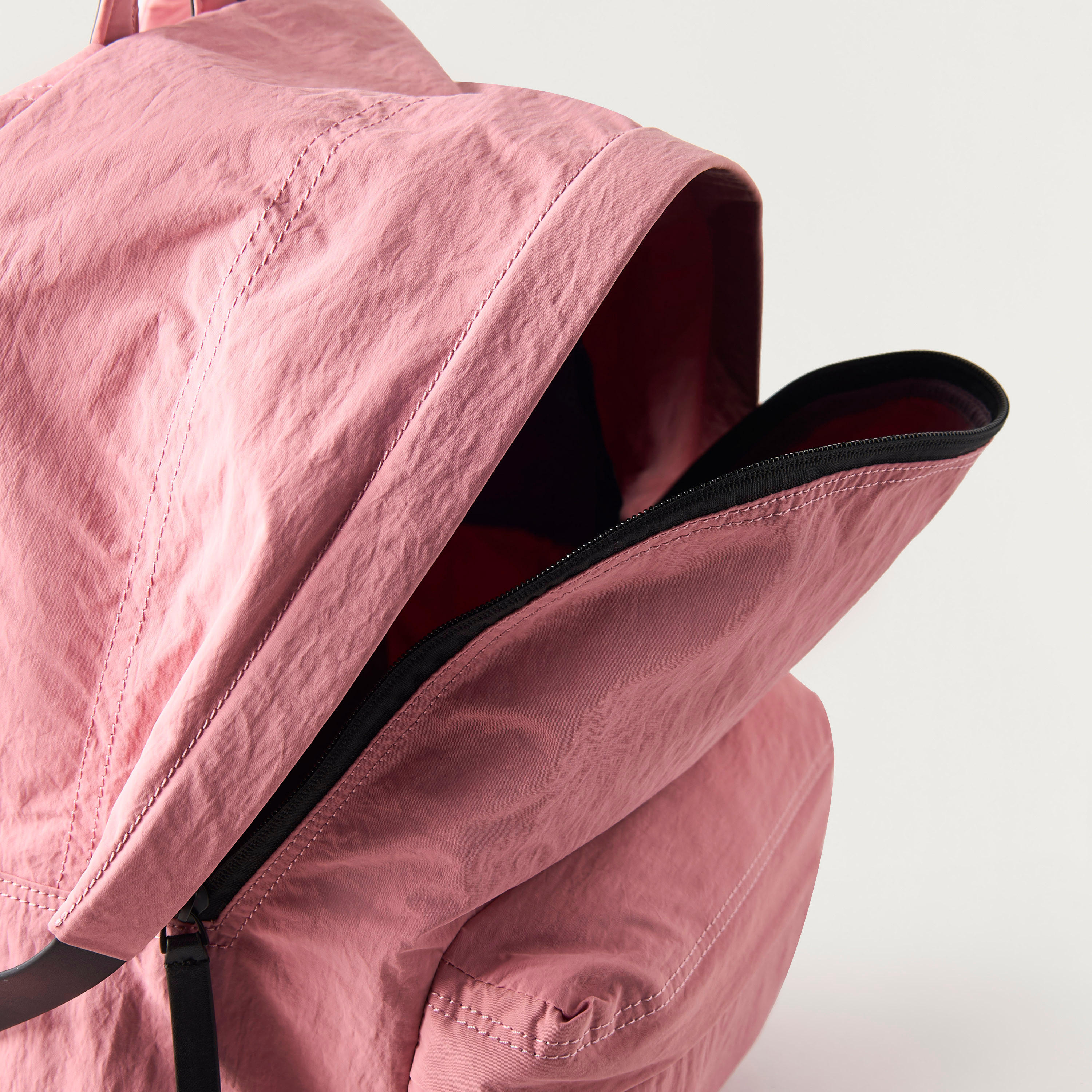 شنطة ظهر سادة بسحّاب إغلاق وحمّالات قابلة للتعديل من باجكو - 38x13x40 سم-women-bagsandwallets-backpacks-image-5