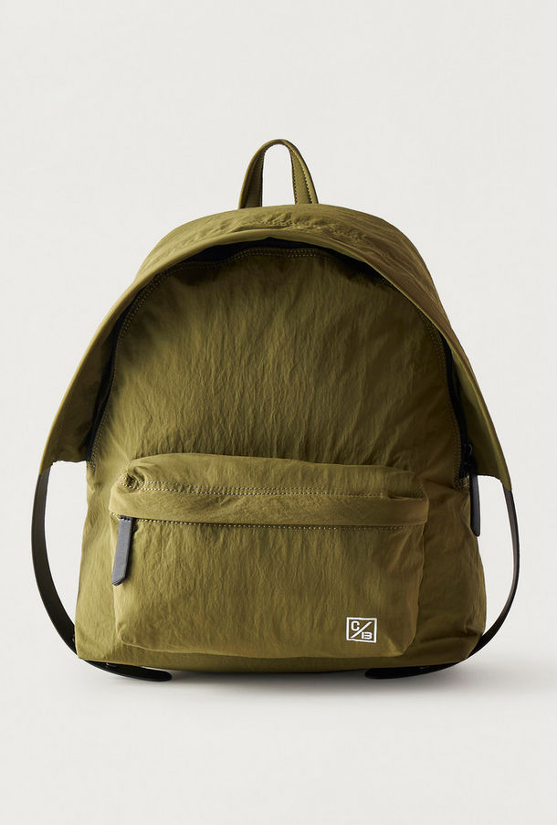 شنطة ظهر سادة بسحّاب إغلاق وحمّالات قابلة للتعديل من باجكو - 38x13x40 سم-women-bagsandwallets-backpacks-image-1