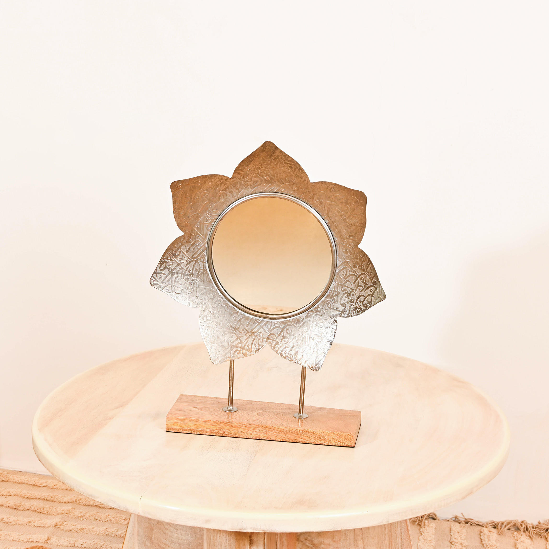 Home Carving Flower Shaped Decorative Mirror - 35x50 cm-household-walldecorandmirrors-mirrors-wallmirrors-image-1