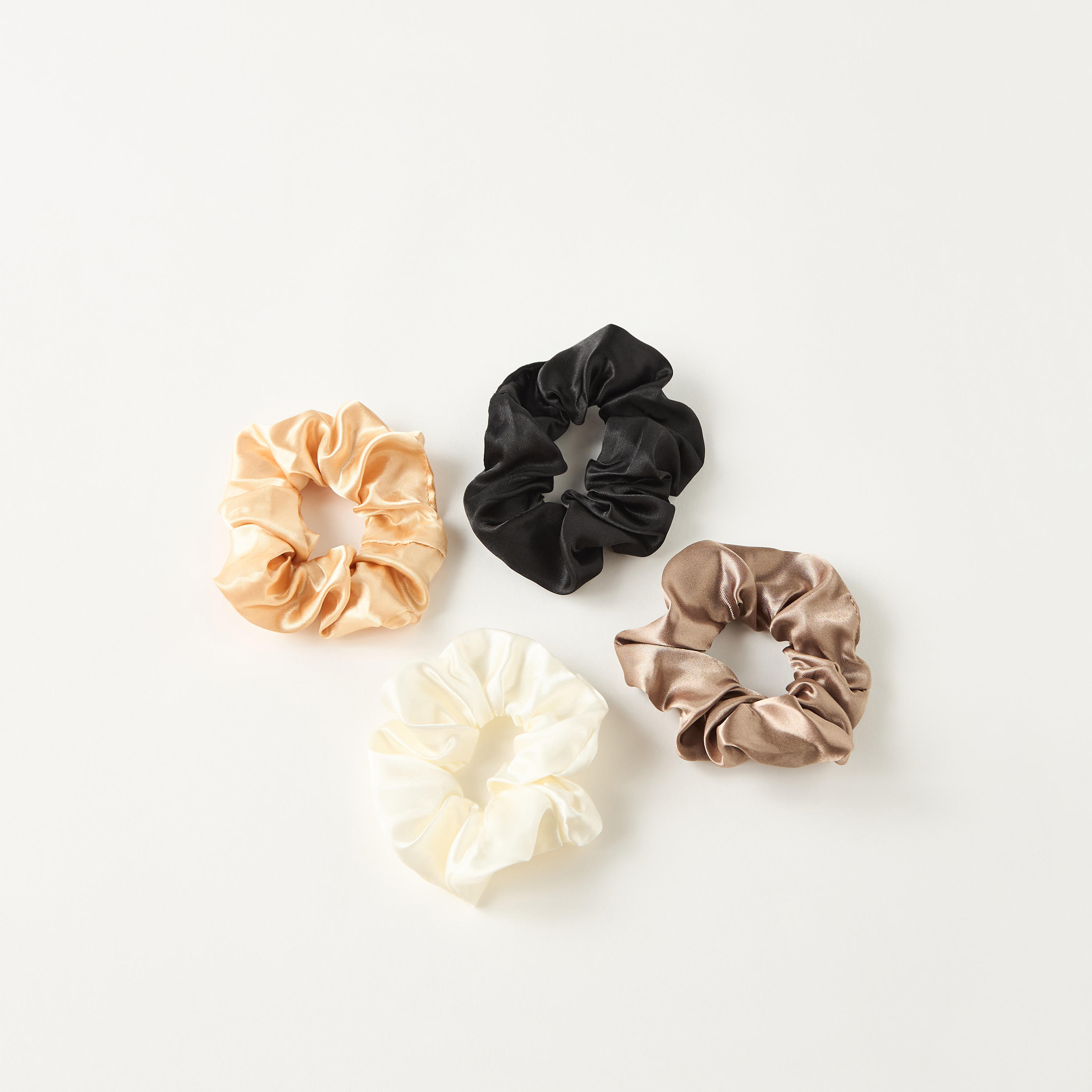 ربطات شعر مخملية مزينة - طقم من 4 قطع-women-hairaccessories-scrunchies-image-2
