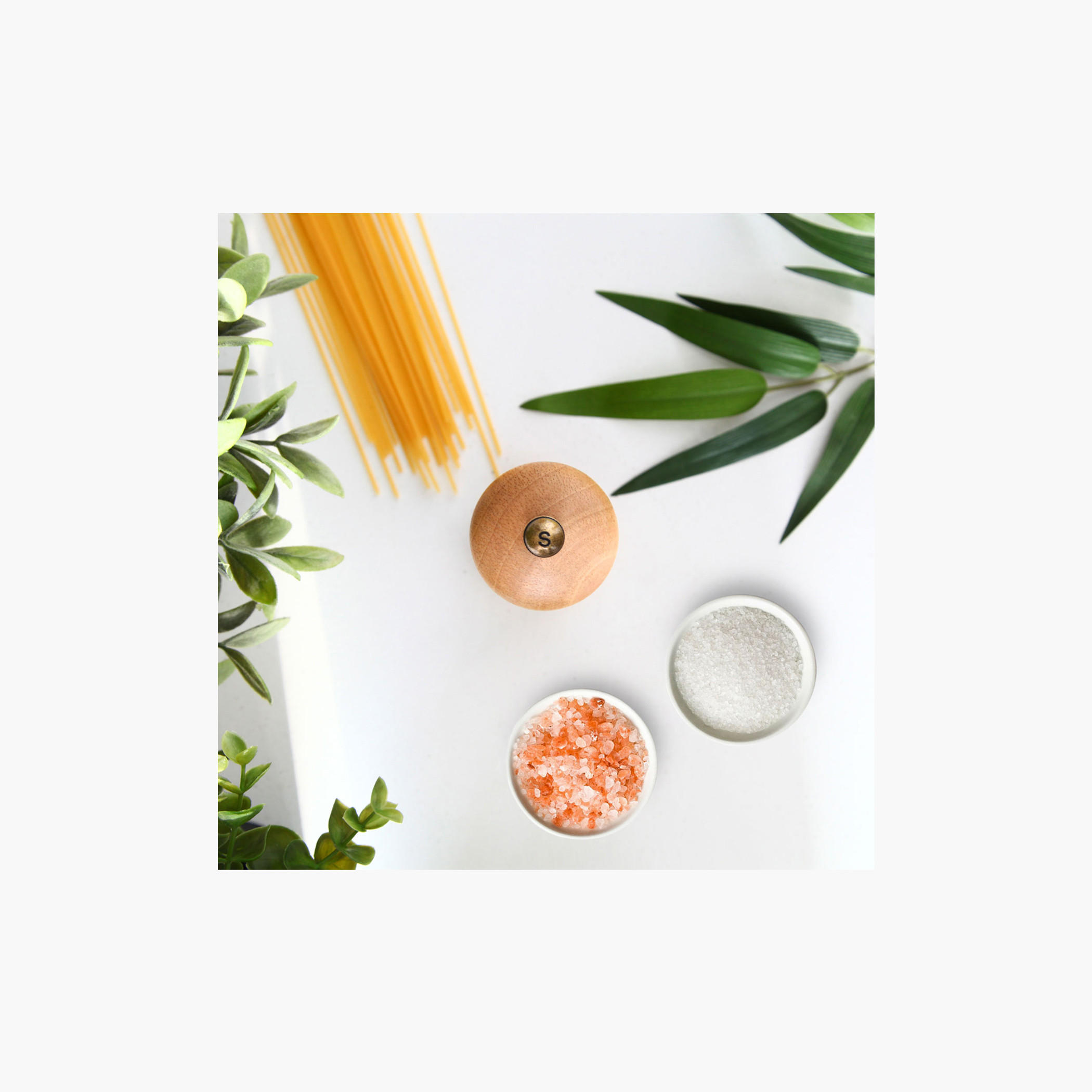 مطحنة ملح هيرتدج من روسيتي-household-kitchen-foodstorage-saltandpeppershakers-image-2