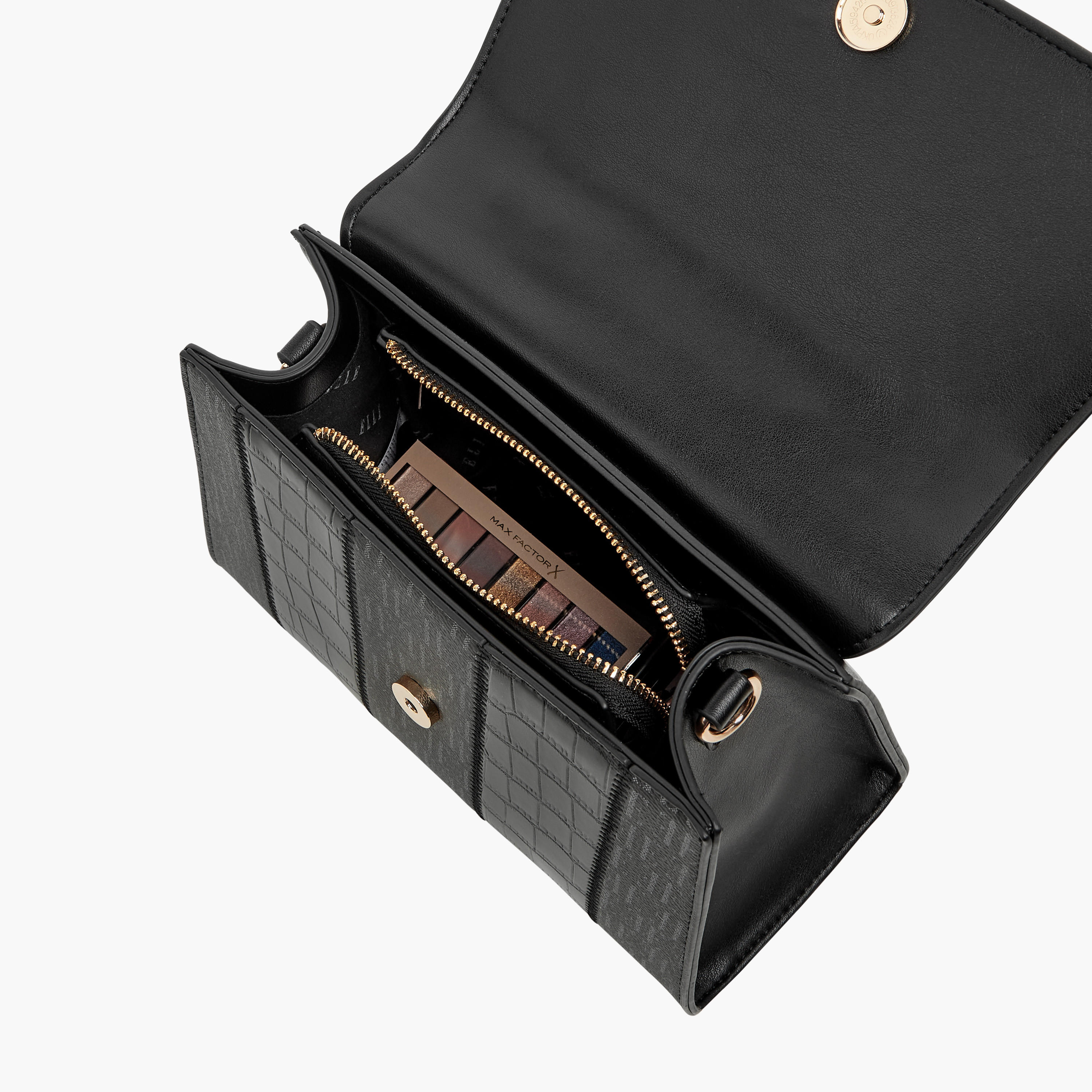 شنطة ساتشيل بحزام قابل للتعديل وزرار إغلاق وطبعات مونوجرام من إيل-women-bagsandwallets-handbags-image-7