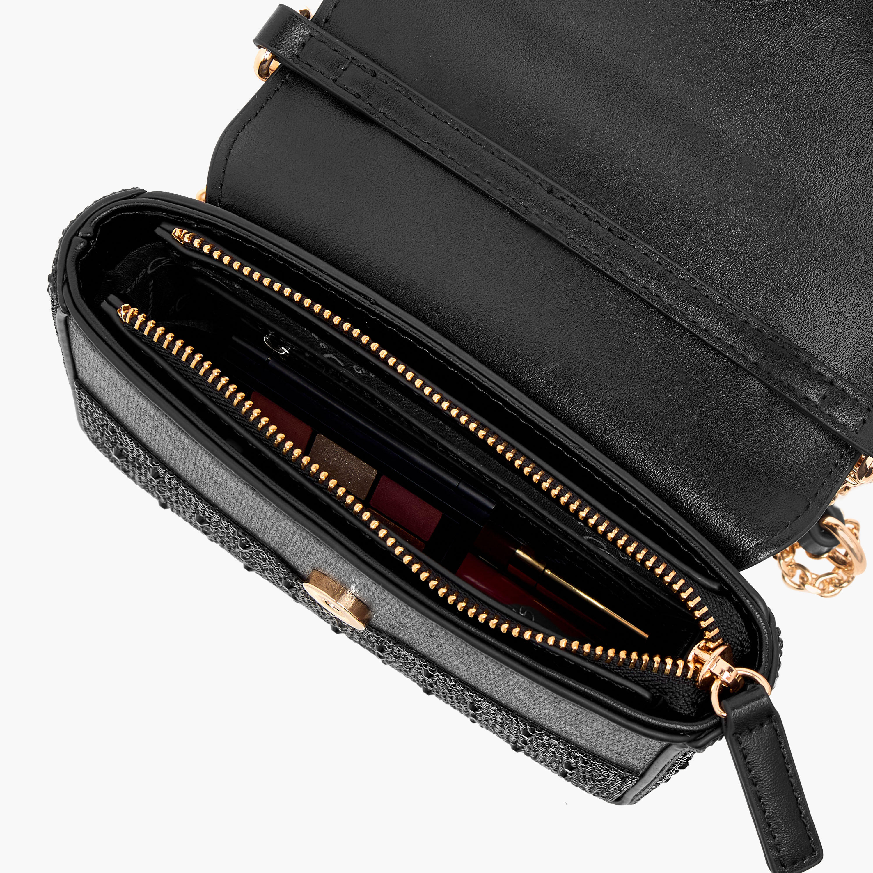 شنطة كروس بودي مزينة بحزام قابل للتعديل وطية إغلاق من سيليست-women-bagsandwallets-handbags-image-15