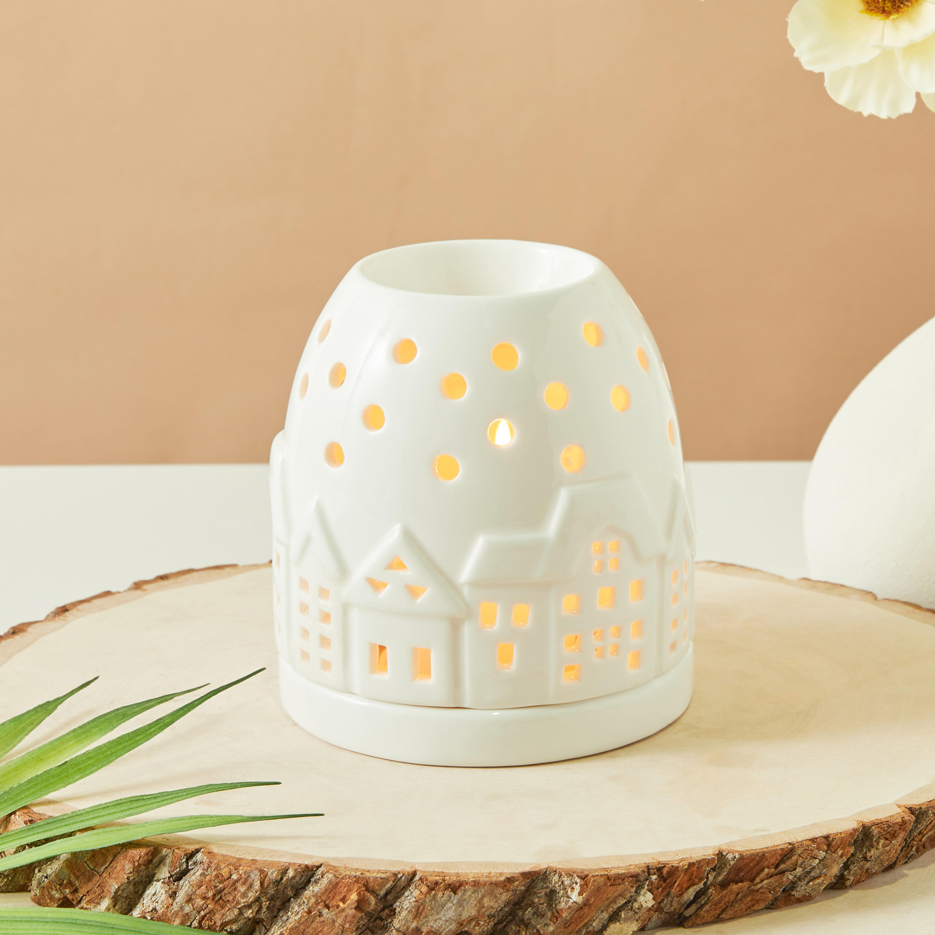 House Ceramic Oil Burner - 10x10x11 cms-household-homefragrance-burners-image-1