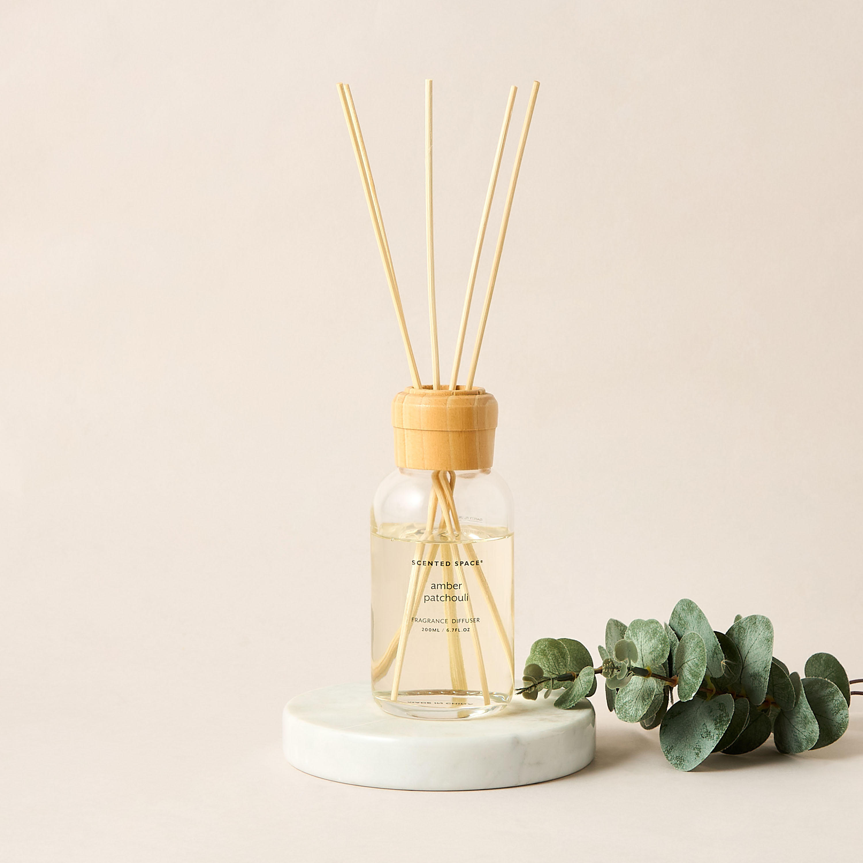 Scented Space Amberian Woods Reed Diffuser - 200 ml-household-homefragrance-reeddiffusers-image-1
