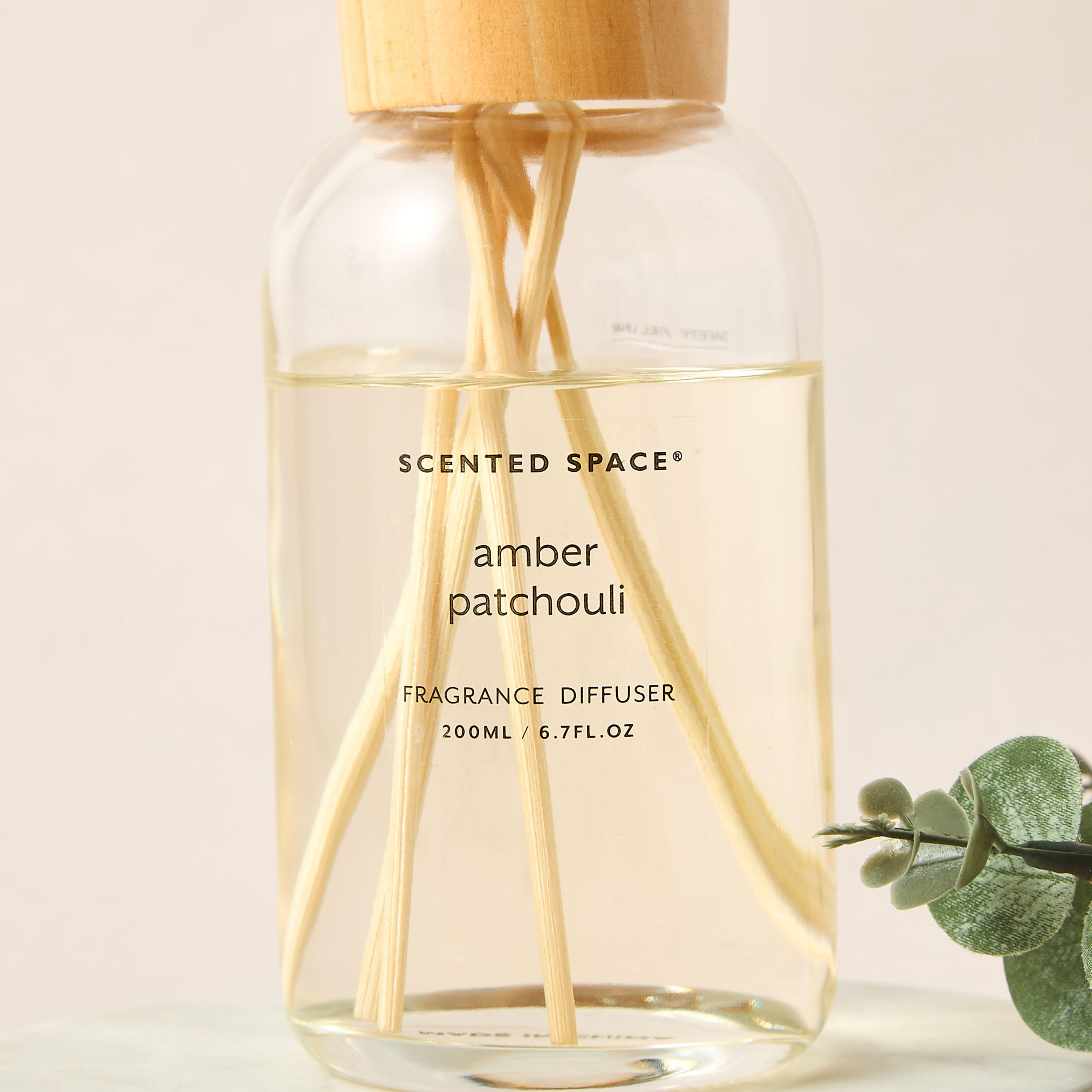 Scented Space Amberian Woods Reed Diffuser - 200 ml-household-homefragrance-reeddiffusers-image-3