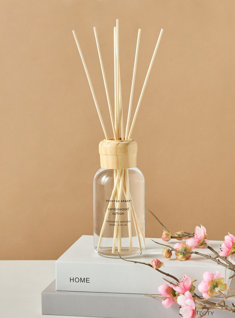 موزع عطور برائحة أمبريان وودز من سينتد سبيس - 200 مل-household-homefragrance-reeddiffusers-image-3