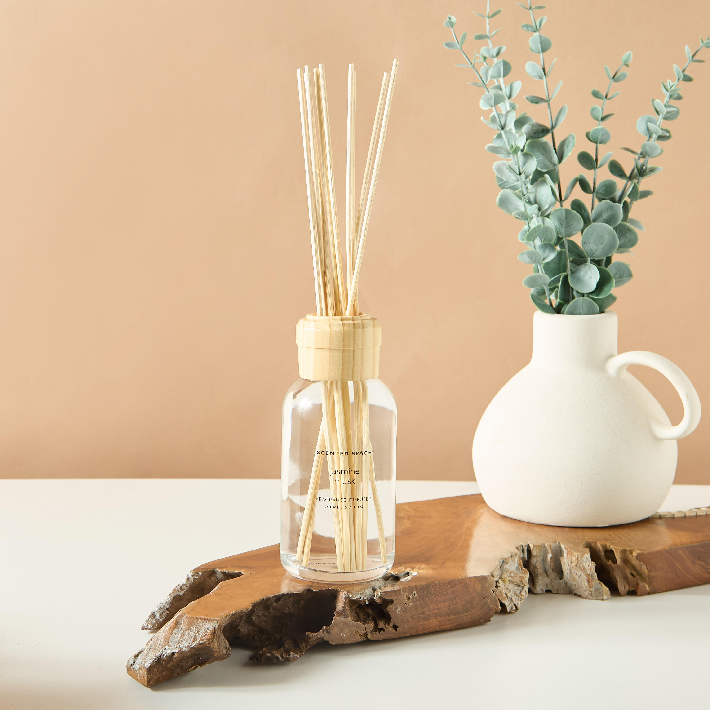 Scented Space Amberian Woods Reed Diffuser - 200 ml-household-homefragrance-reeddiffusers-image-1