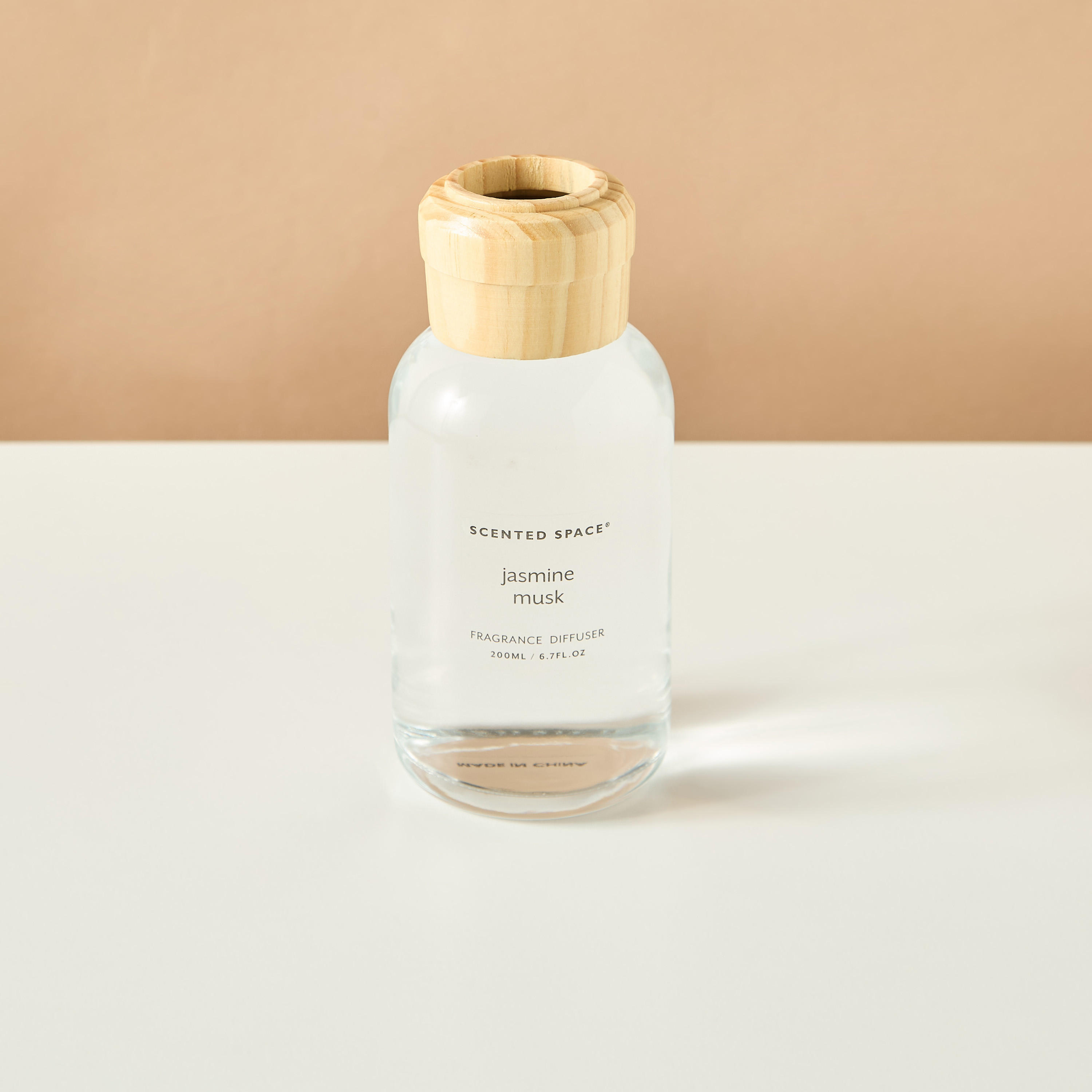 Scented Space Amberian Woods Reed Diffuser - 200 ml-household-homefragrance-reeddiffusers-image-2