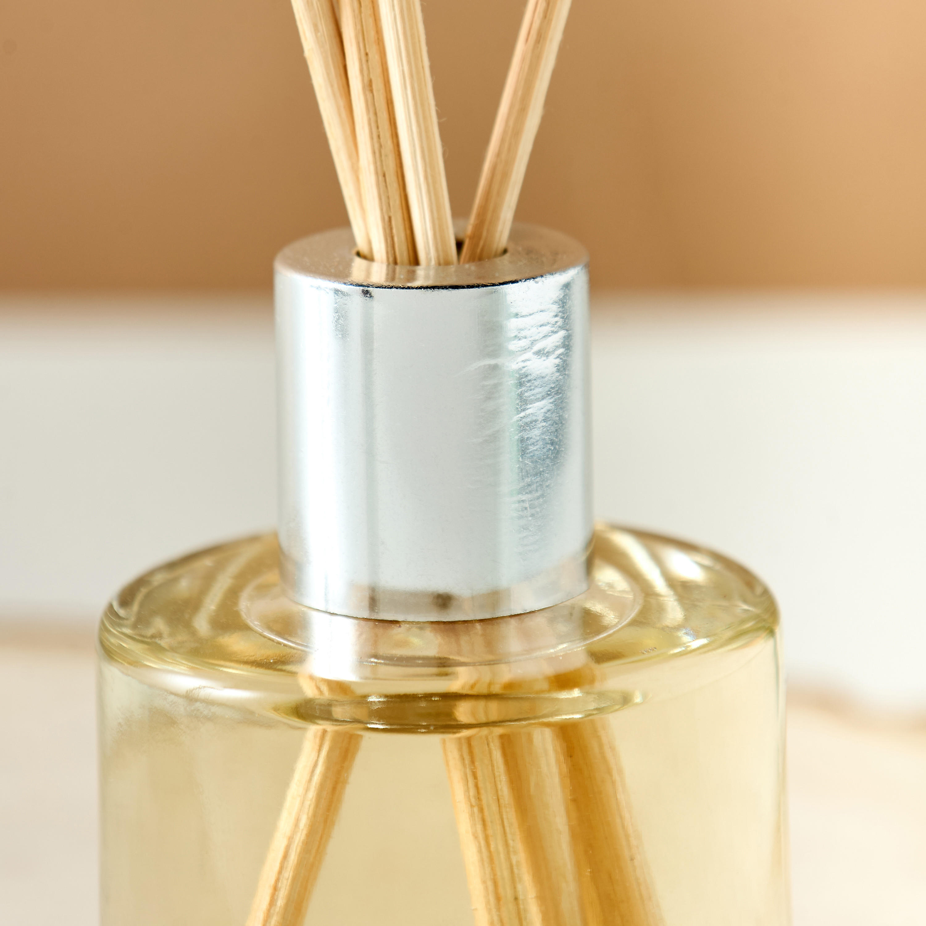 موزع عطور أعواد برائحة البلوط الإنجليزي والكشمش الأسود من إيليمنتس - 50 مل-household-homefragrance-reeddiffusers-image-3