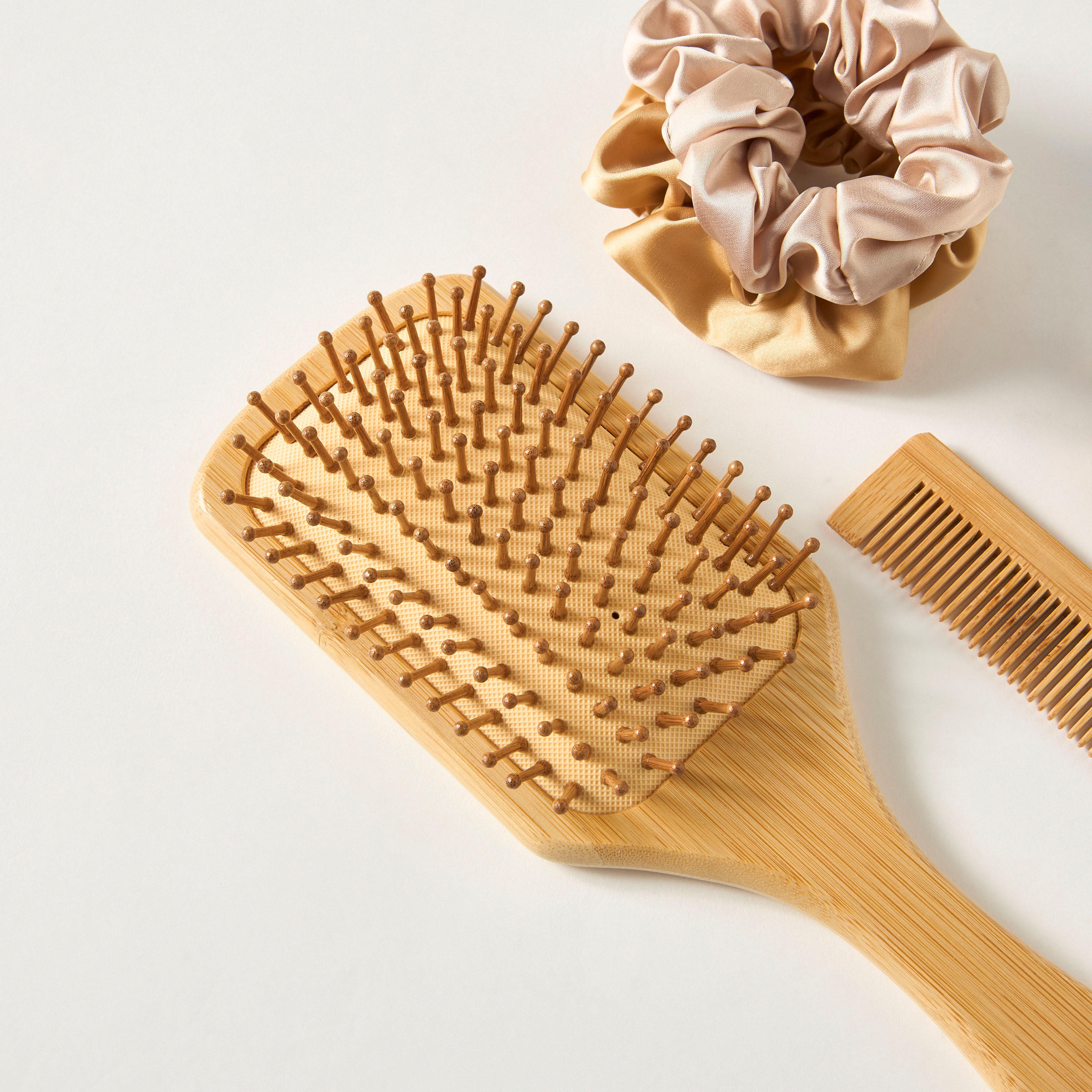مجموعة هدايا فرشاة شعر واكسسوارات 6 قطع متنوعة-women-hairaccessories-sets-image-2