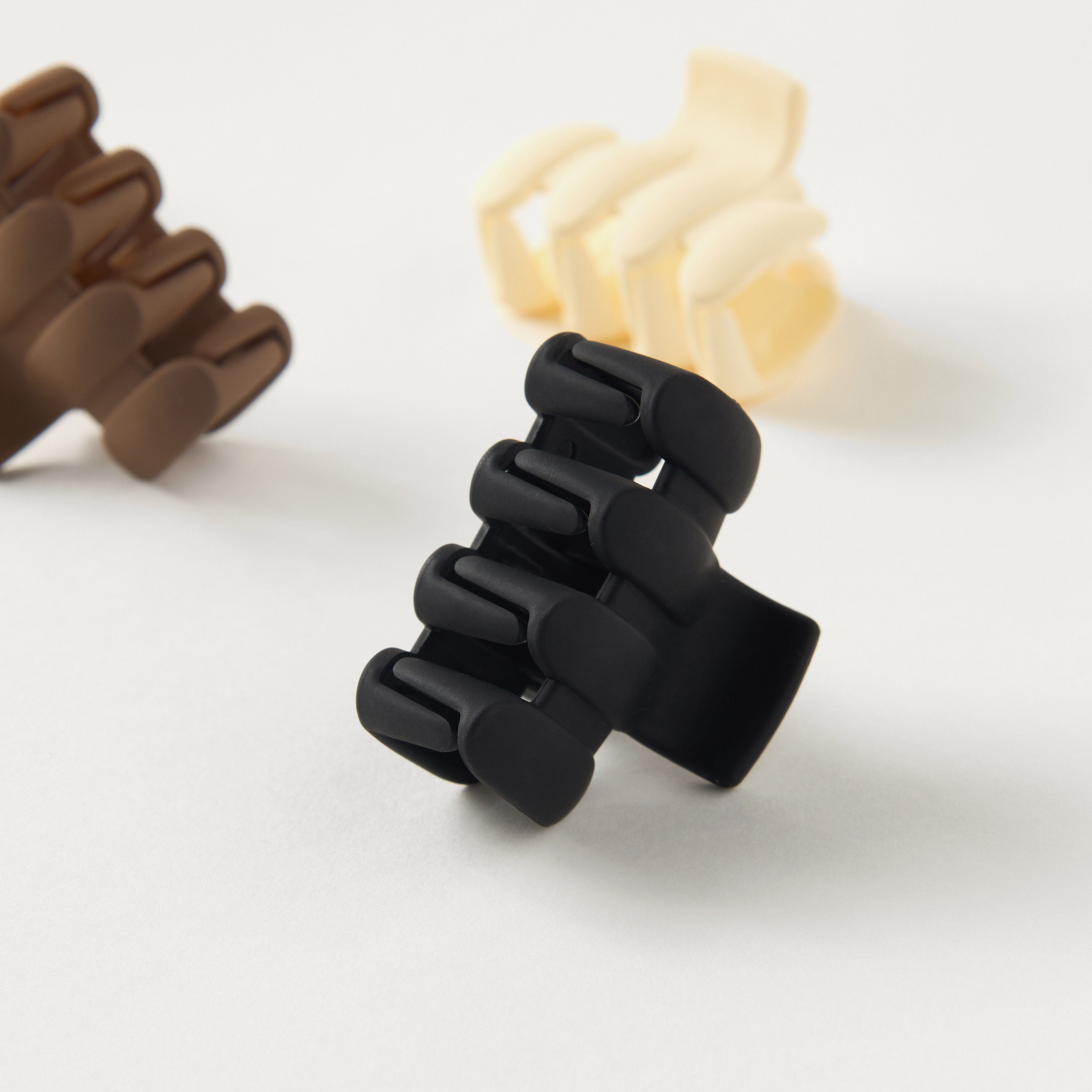 Solid Hair Clamp - Set of 4-women-hairaccessories-clamps-image-3