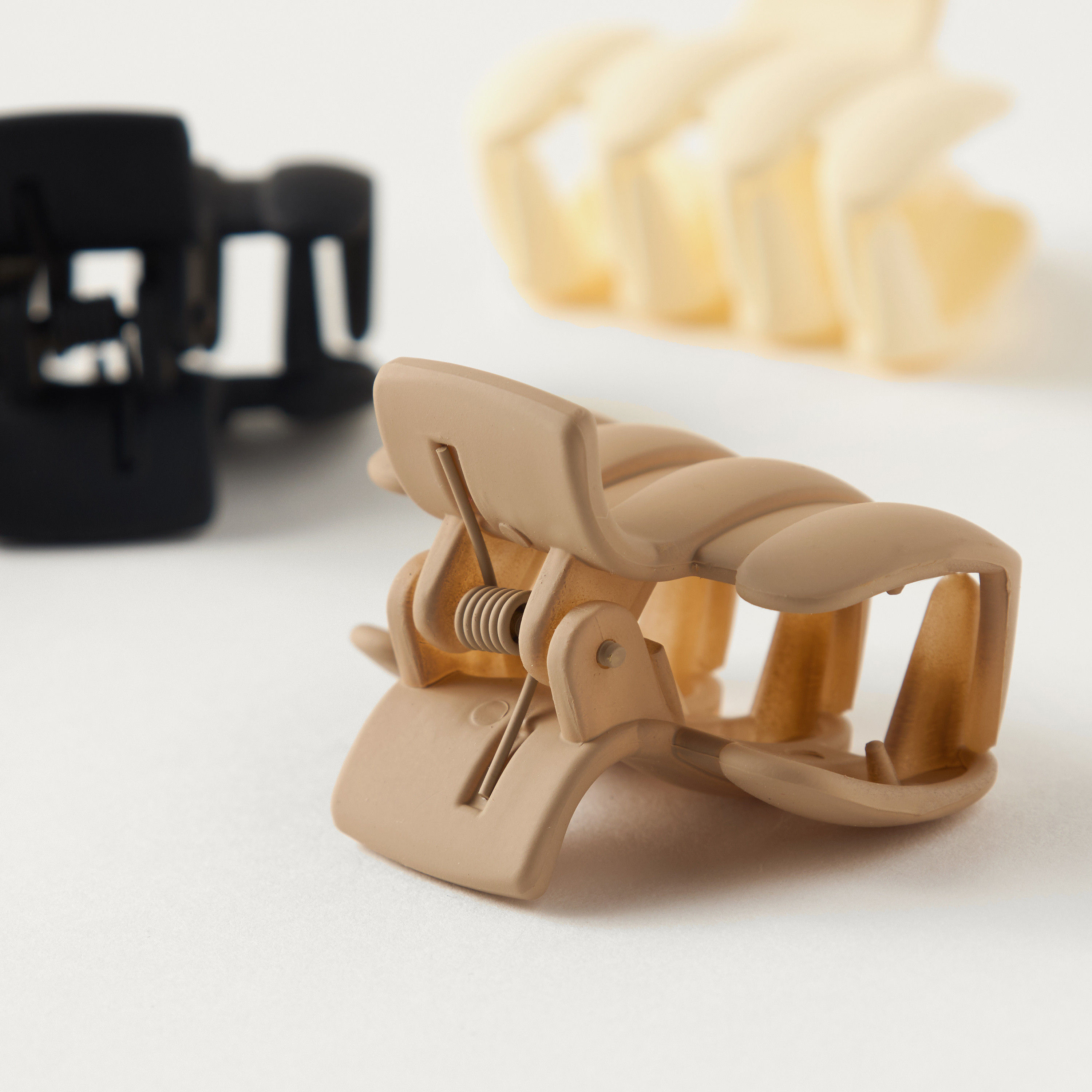 Solid Hair Clamp - Set of 4-women-hairaccessories-clamps-image-4