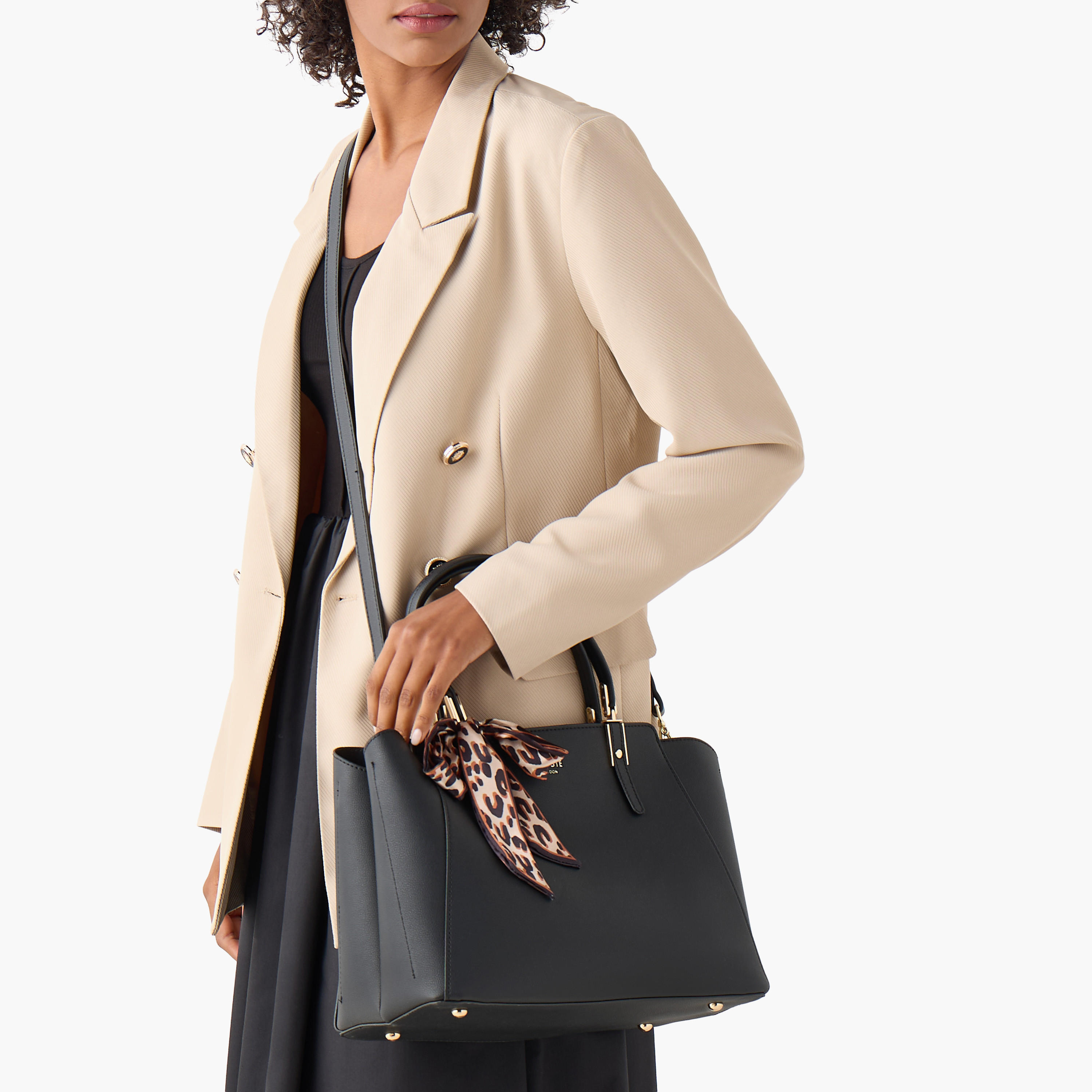 شنطة توتي سادة بسحاب إغلاق وتفاصيل وشاح من بيسي لندن-women-bagsandwallets-handbags-image-8