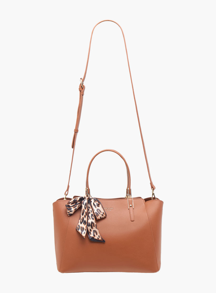 شنطة توتي سادة بسحاب إغلاق وتفاصيل وشاح من بيسي لندن-women-bagsandwallets-handbags-image-3